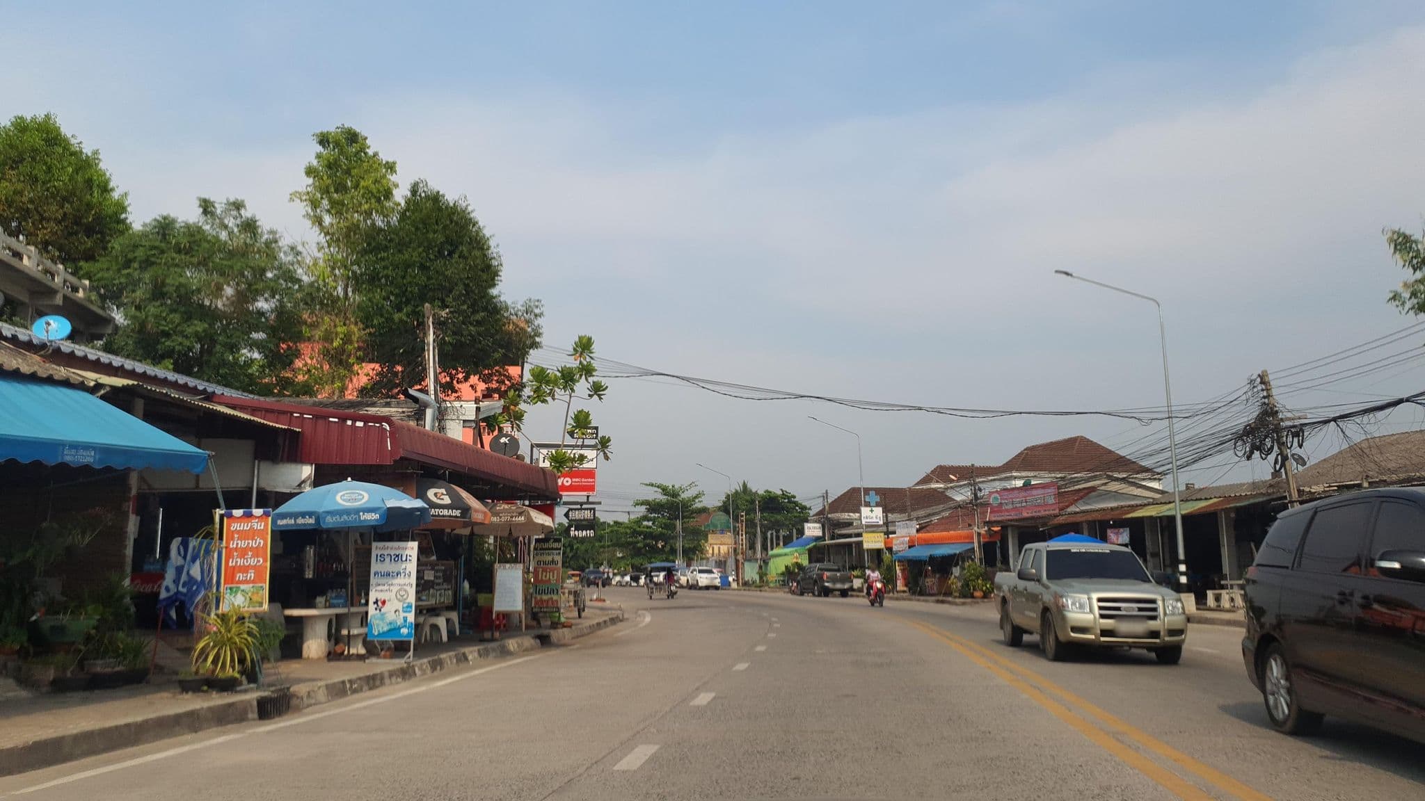Street view near M@c Garden Resort and Restaurant, Ban Phe — © jrcarlsen (CC BY-SA · Mapillary)