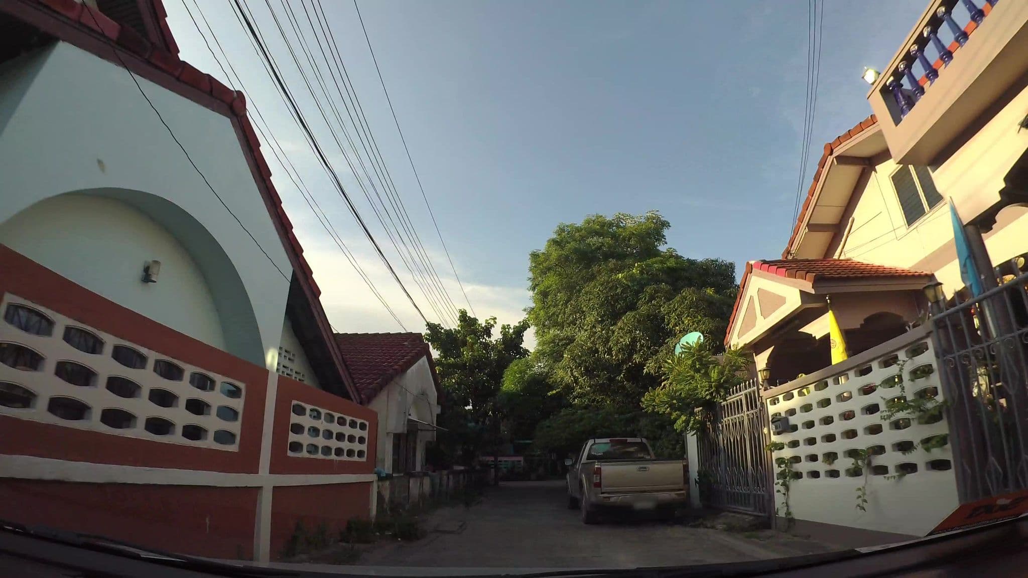 Street view near อัมรินทร์ แกรนด์ (Amarin Grand), Rayong — © taylorsmock (CC BY-SA · Mapillary)