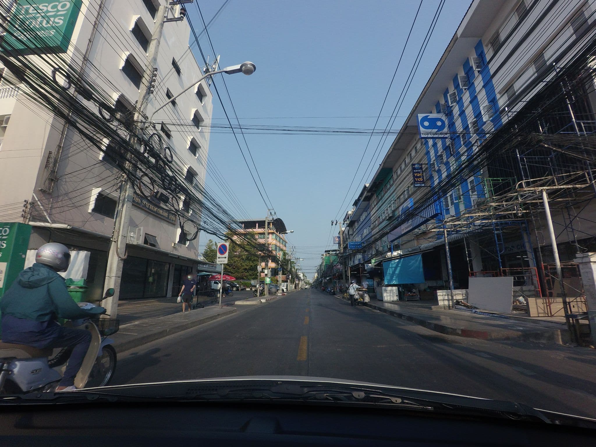 Street view near โคโคโร๊ะ, Bang Na — © mishari (CC BY-SA · Mapillary)