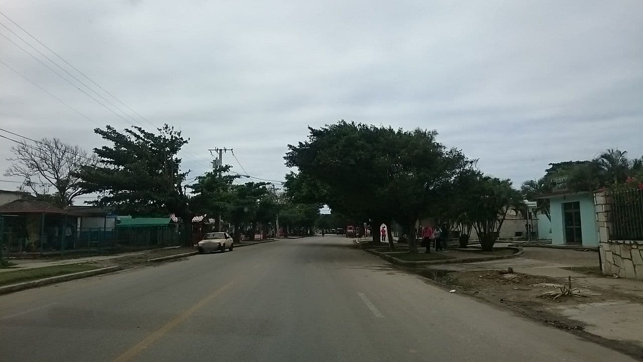 Street view near Villa Clothy, Guanabo