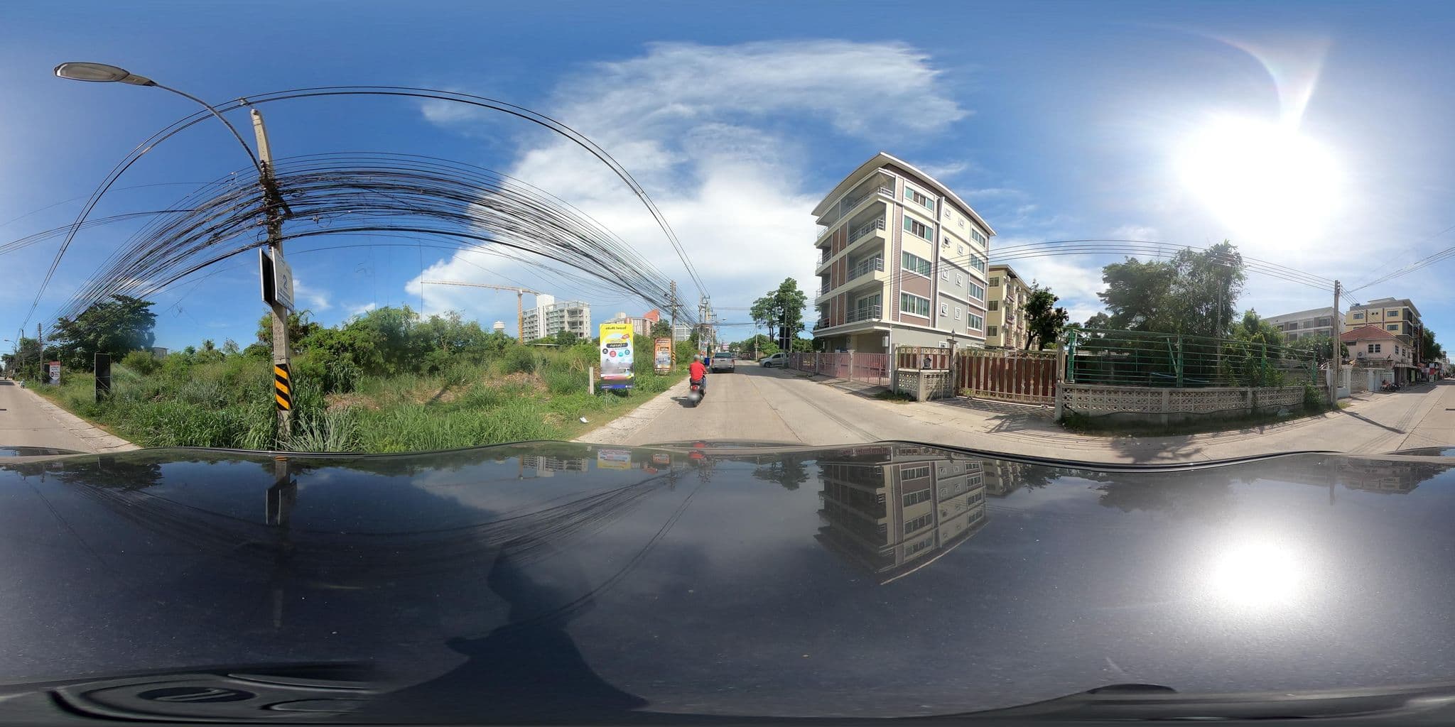 Street view near Bangsaen Cabana (บางแสน คาบาน่า), Ban Ang Sila — © SoT (CC BY-SA · Mapillary)
