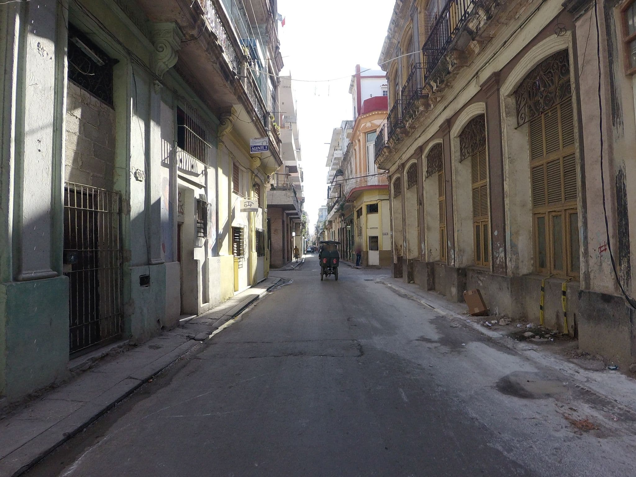 Street view near Ambos Mundos, Susana, Casa Particular, La Habana Vieja — © elpbatista (CC BY-SA · Mapillary)