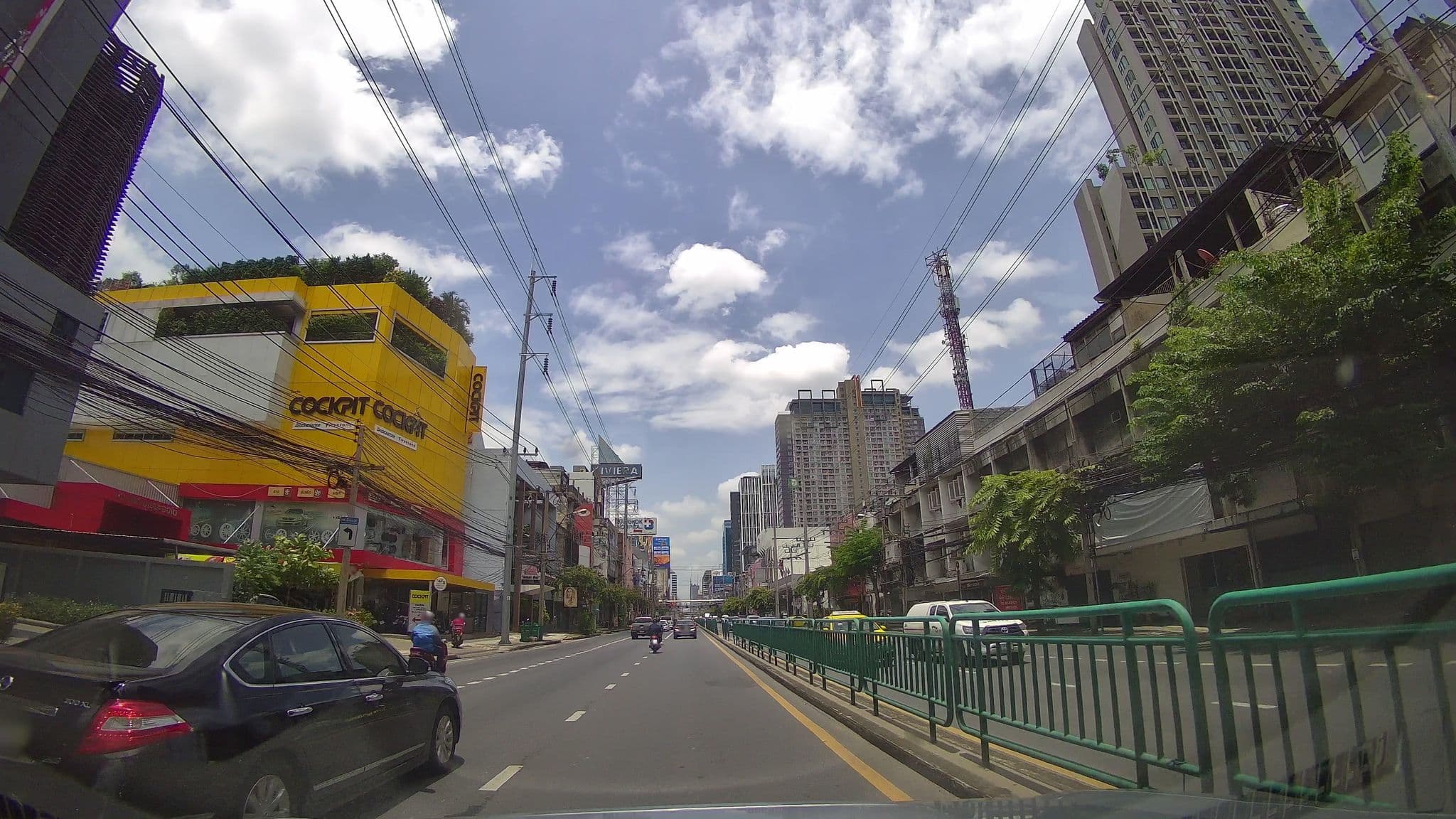Street view near Vacation To Thailand, Watthana — © ThailandCambodia (CC BY-SA · Mapillary)