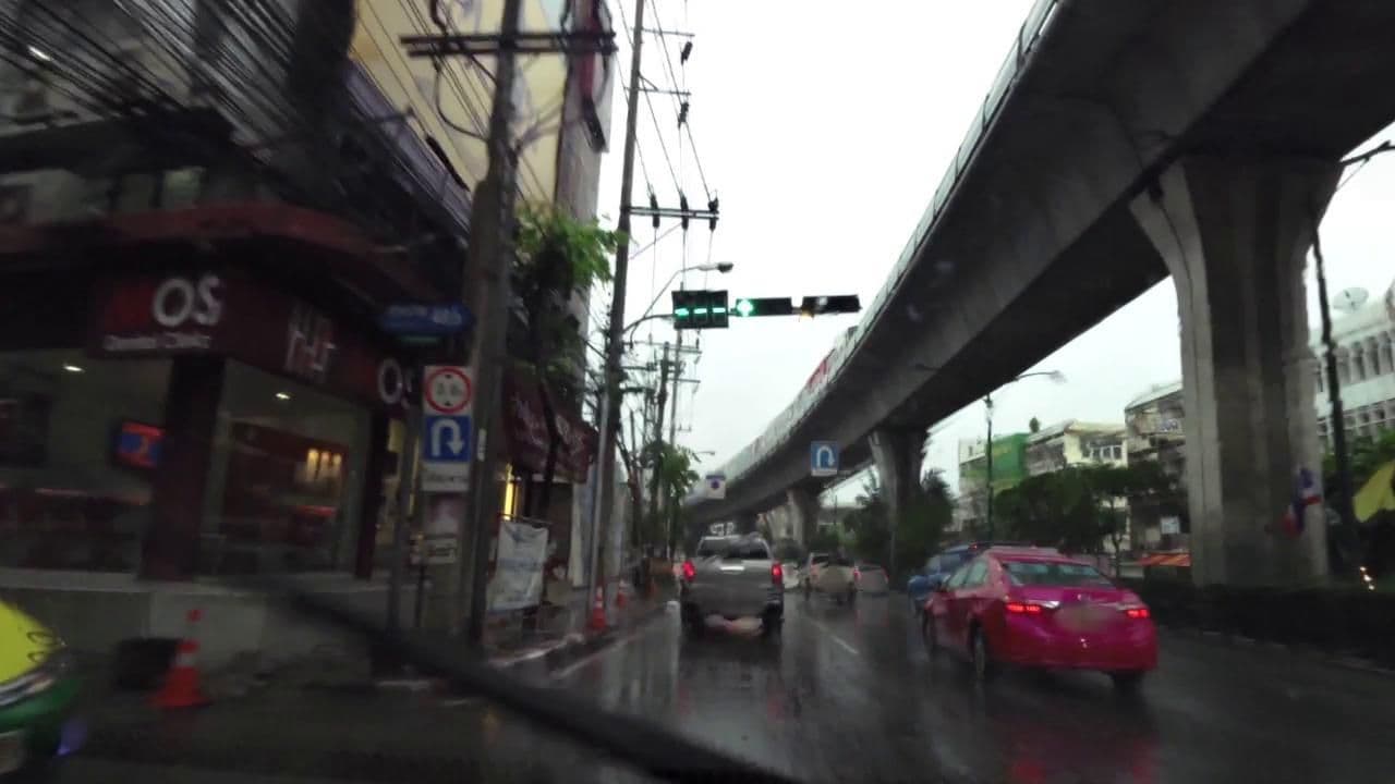 Street view near Ramada Plaza by Wyndham Bangkok Sukhumvit 48, Phra Khanong — © toffy (CC BY-SA · Mapillary)