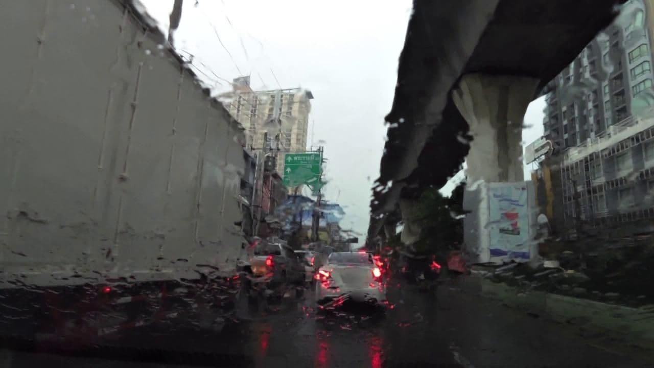 Street view near อิม ฟิวชั่น ^ ^, Phra Khanong — © toffy (CC BY-SA · Mapillary)