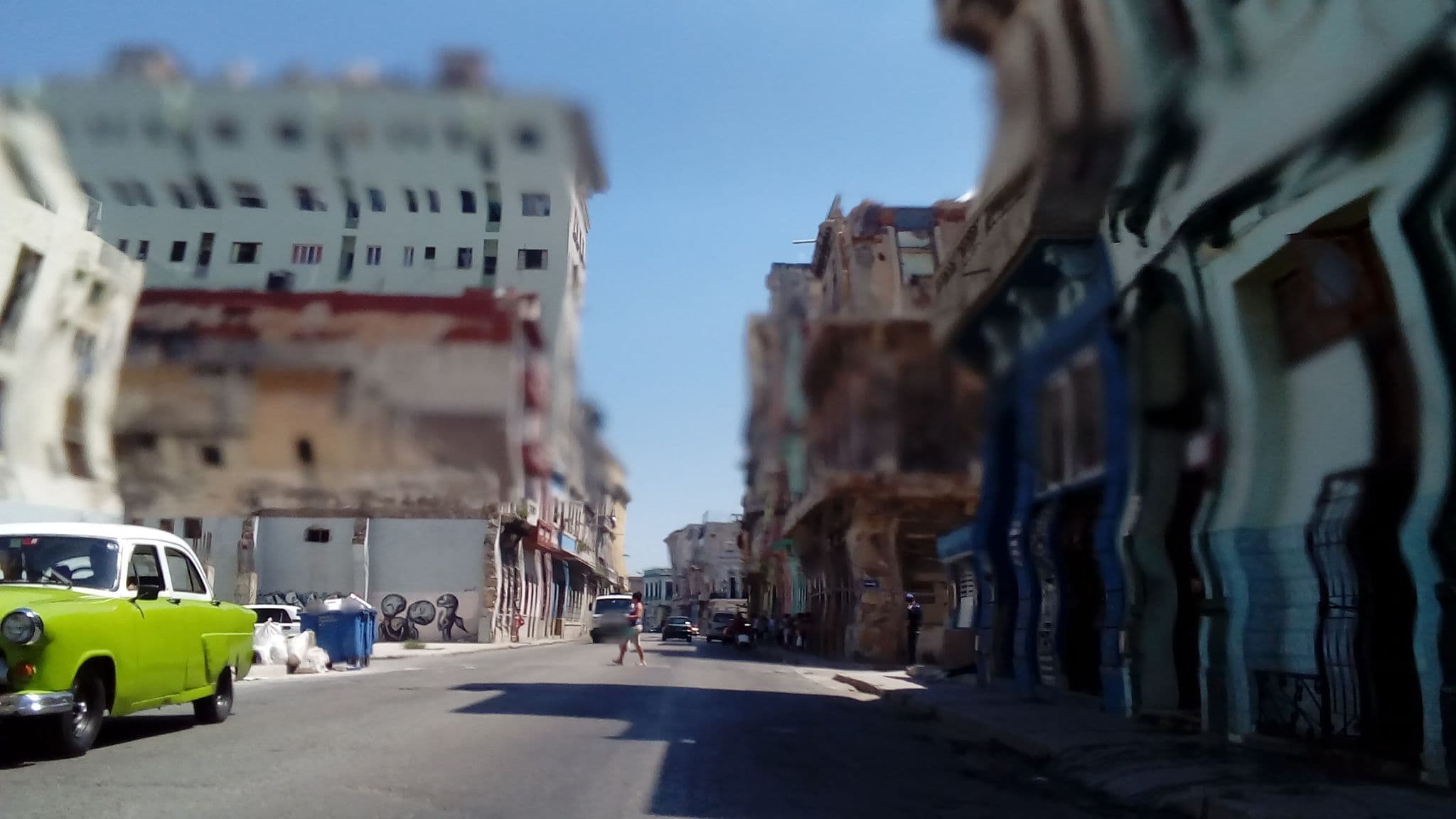 Street view near Casa particular, Centro Habana — © elpbatista (CC BY-SA · Mapillary)