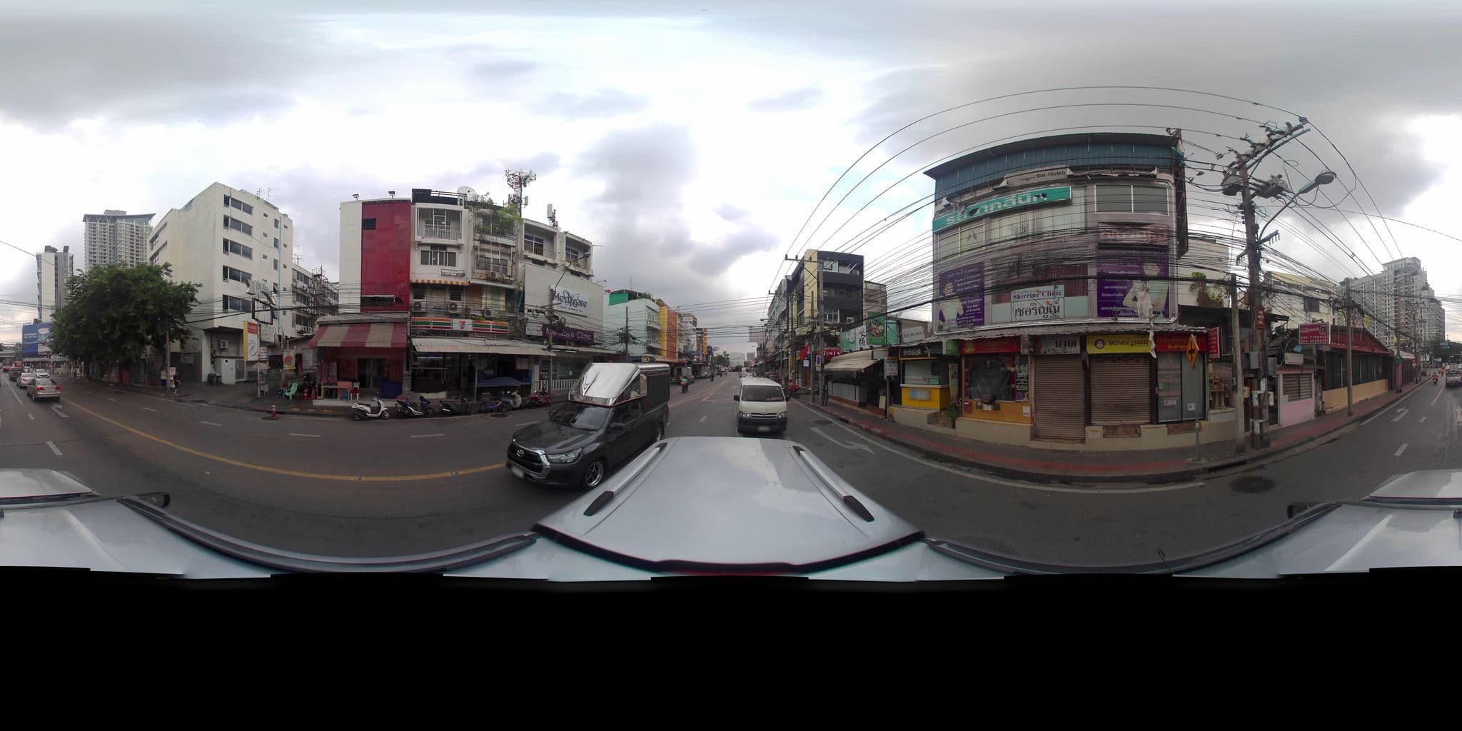 Street view near The Pool, Huai Khwang — © tritaporn (CC BY-SA · Mapillary)