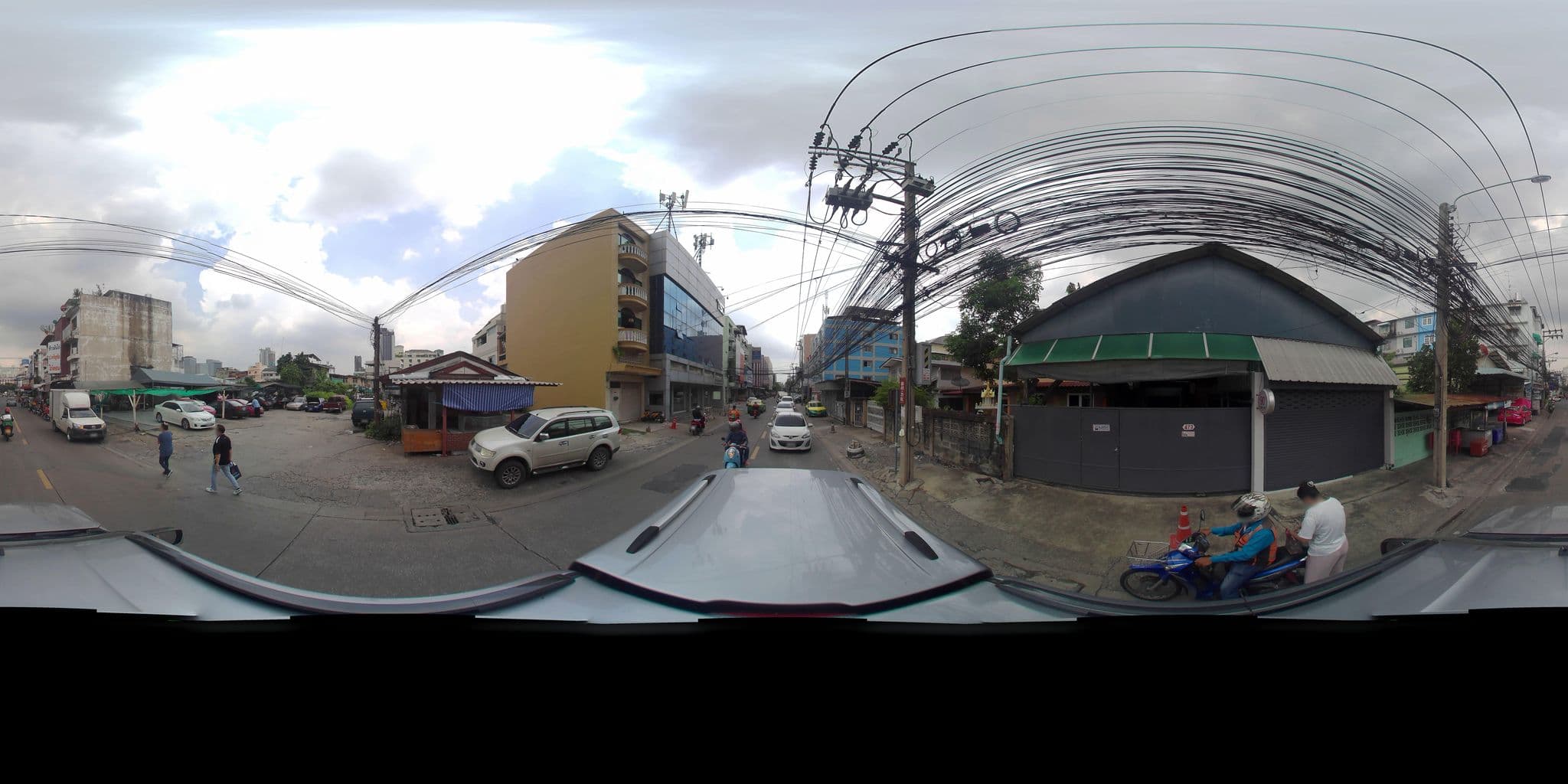 Street view near 华彩酒店Colors service apartment, Huai Khwang — © tritaporn (CC BY-SA · Mapillary)