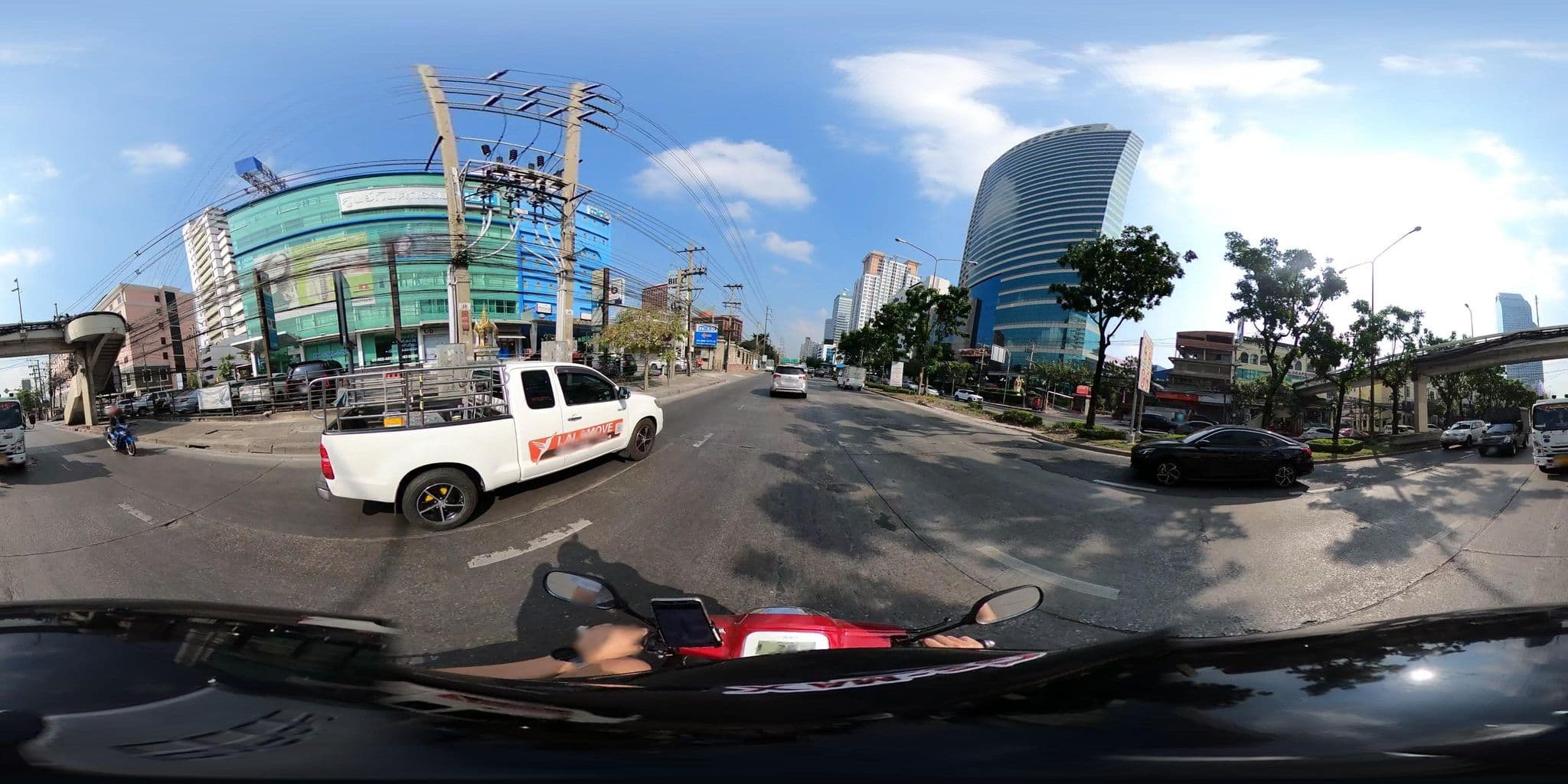 Street view near บางกอกชฎา, Huai Khwang — © NatchaponJ (CC BY-SA · Mapillary)