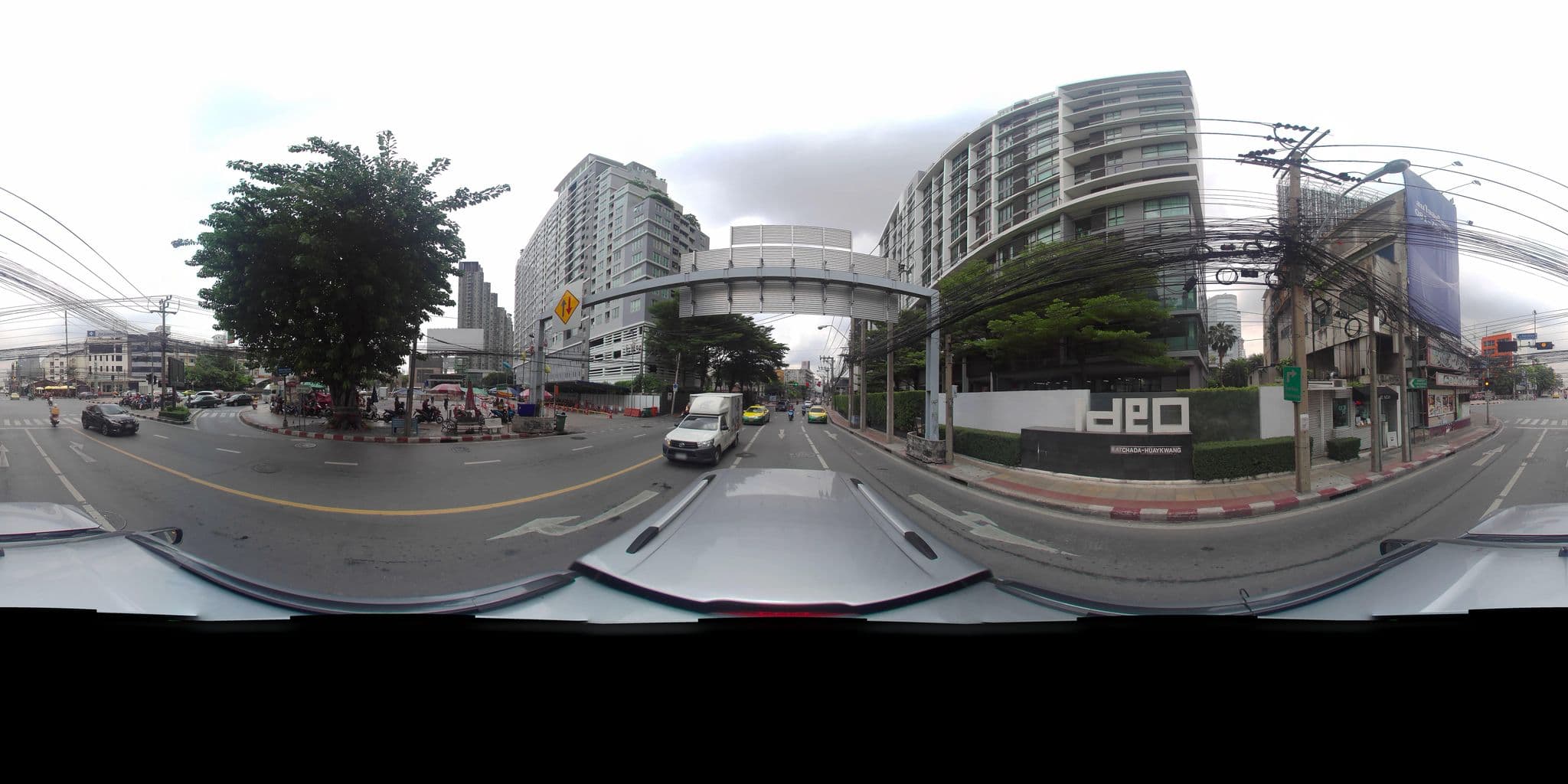 Street view near Sky Swimming Pool @ IdeO HK, Huai Khwang — © tritaporn (CC BY-SA · Mapillary)