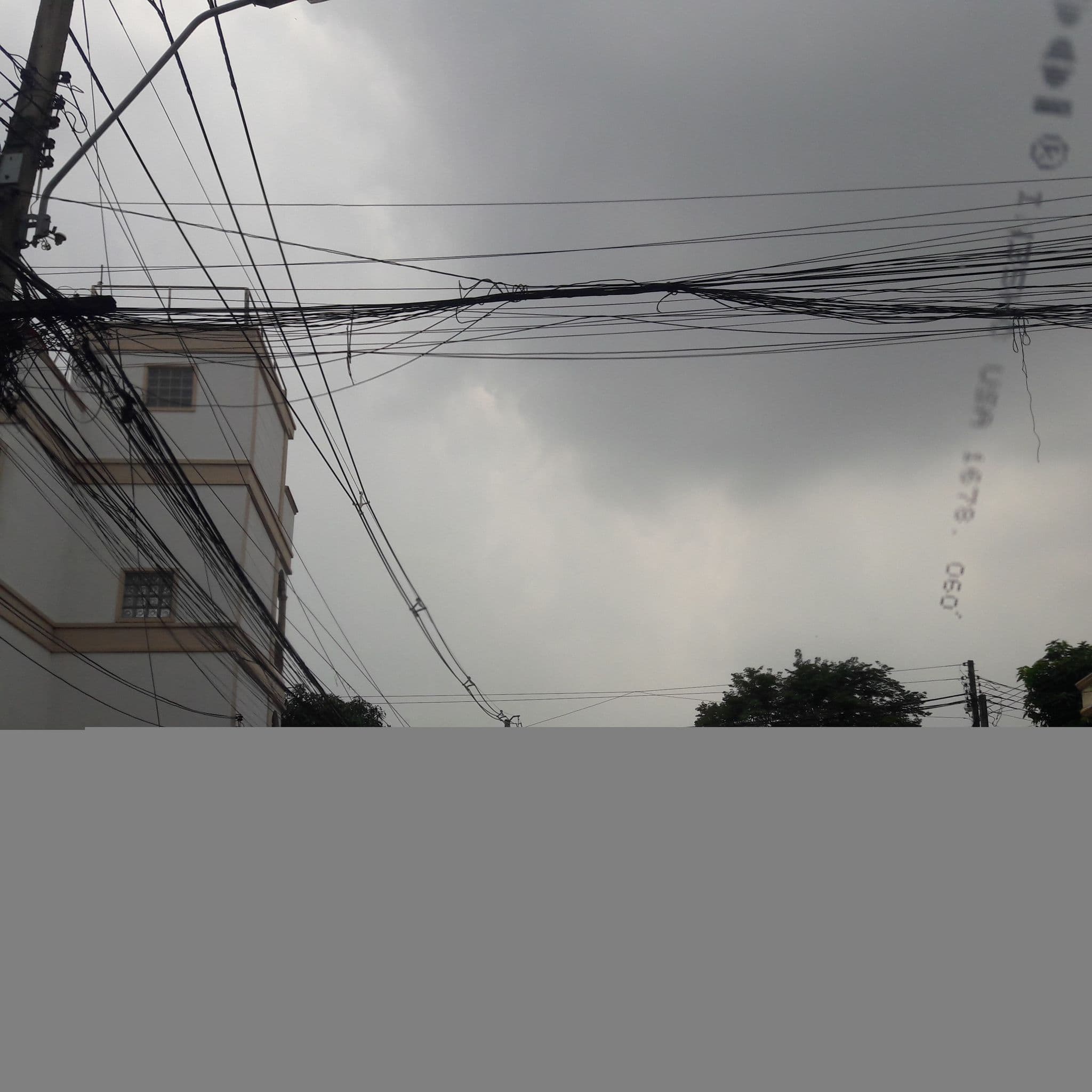 Street view near Warunkhanit Service Apartment, Ban Khlong Sakae — © dukeduke (CC BY-SA · Mapillary)