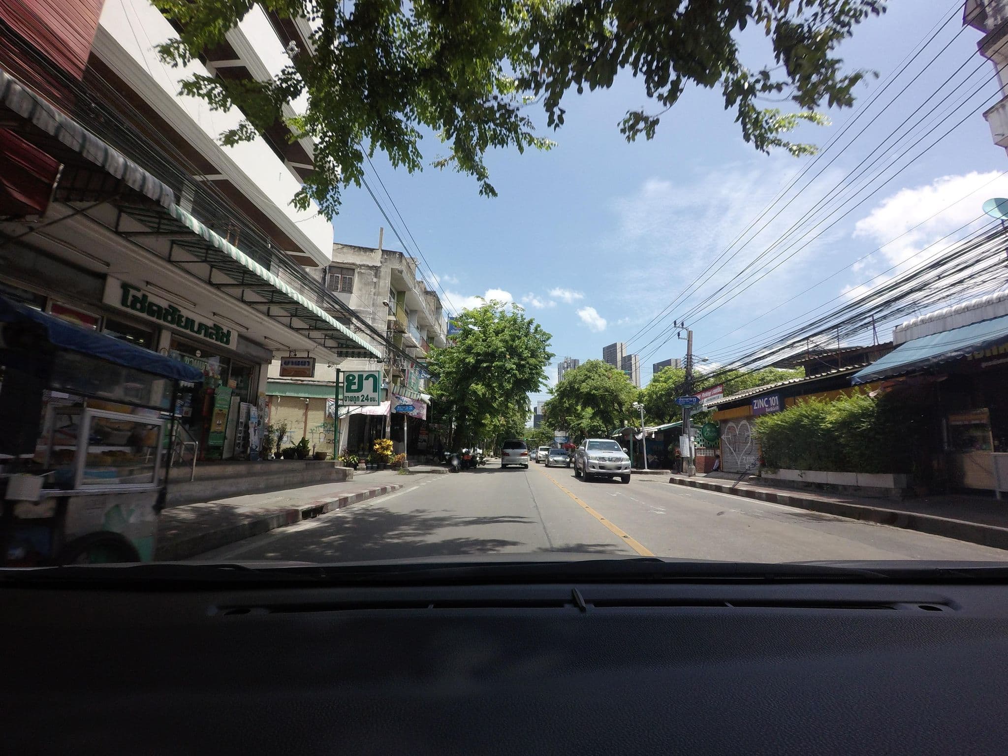 Street view near WJ Hostel, Phra Khanong — © mishari (CC BY-SA · Mapillary)