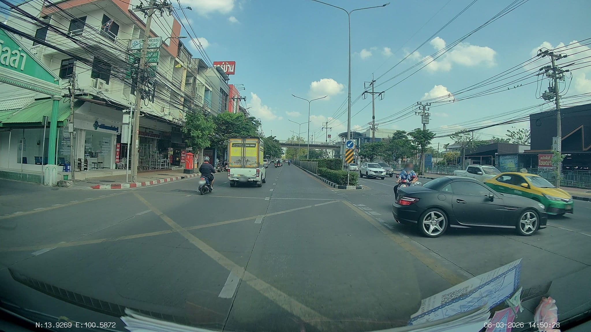 Street view near Nail Resort, Lak Si — © ThailandCambodia (CC BY-SA · Mapillary)