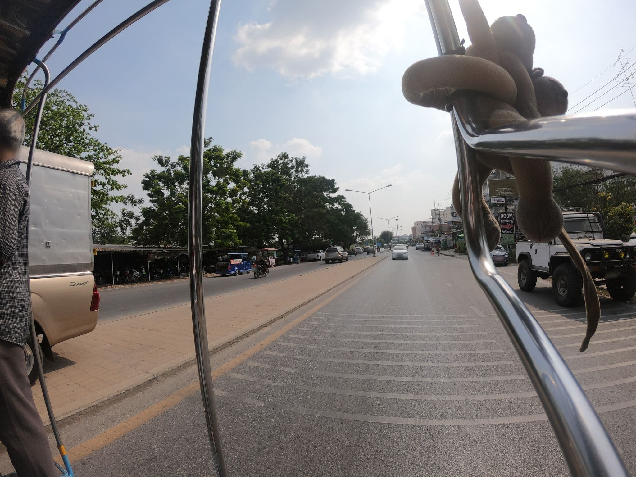 Street view near IL TRENO HOSTEL, Phra Nakhon Si Ayutthaya — © ozflor (CC BY-SA · Mapillary)