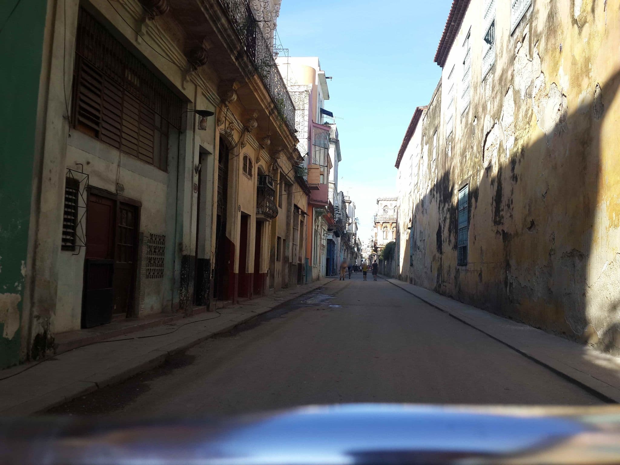 Street view near Casa Colonial Abanico Habana, La Habana Vieja