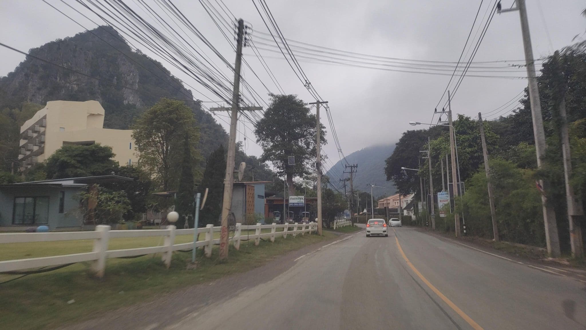 Street view near บ้านกอบสุข เขาใหญ่, Pak Chong — © koki2529 (CC BY-SA · Mapillary)