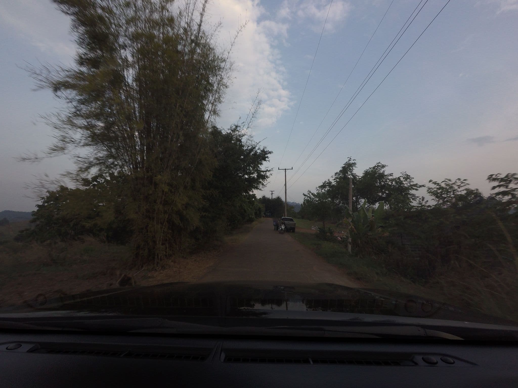 Street view near อ้อมเดือน โอบดาว, Na Di — © mishari (CC BY-SA · Mapillary)