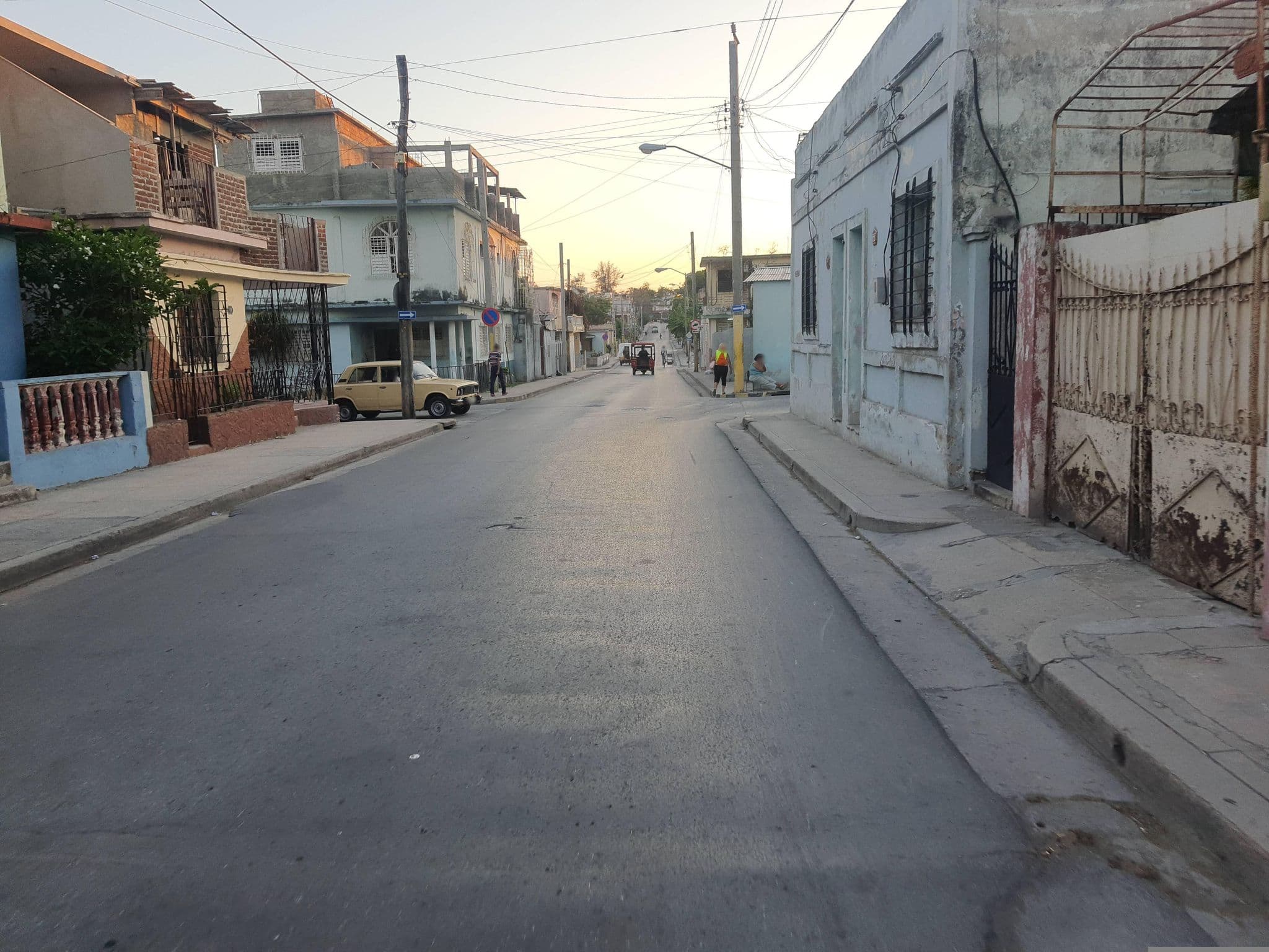 Street view near Casa de Renta MN, Holguín