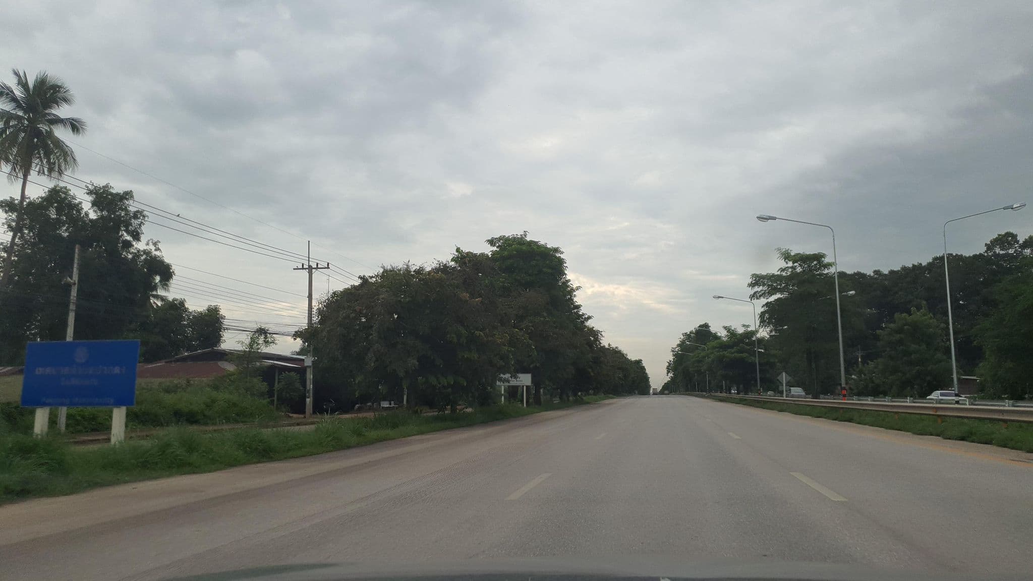 Street view near Malee resort, Kamphaeng Phet — © jrcarlsen (CC BY-SA · Mapillary)