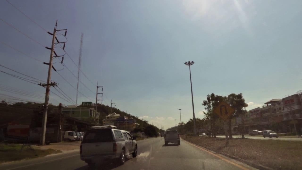 Street view near DeeGreen Hotel, Nakhon Sawan — © toffy (CC BY-SA · Mapillary)