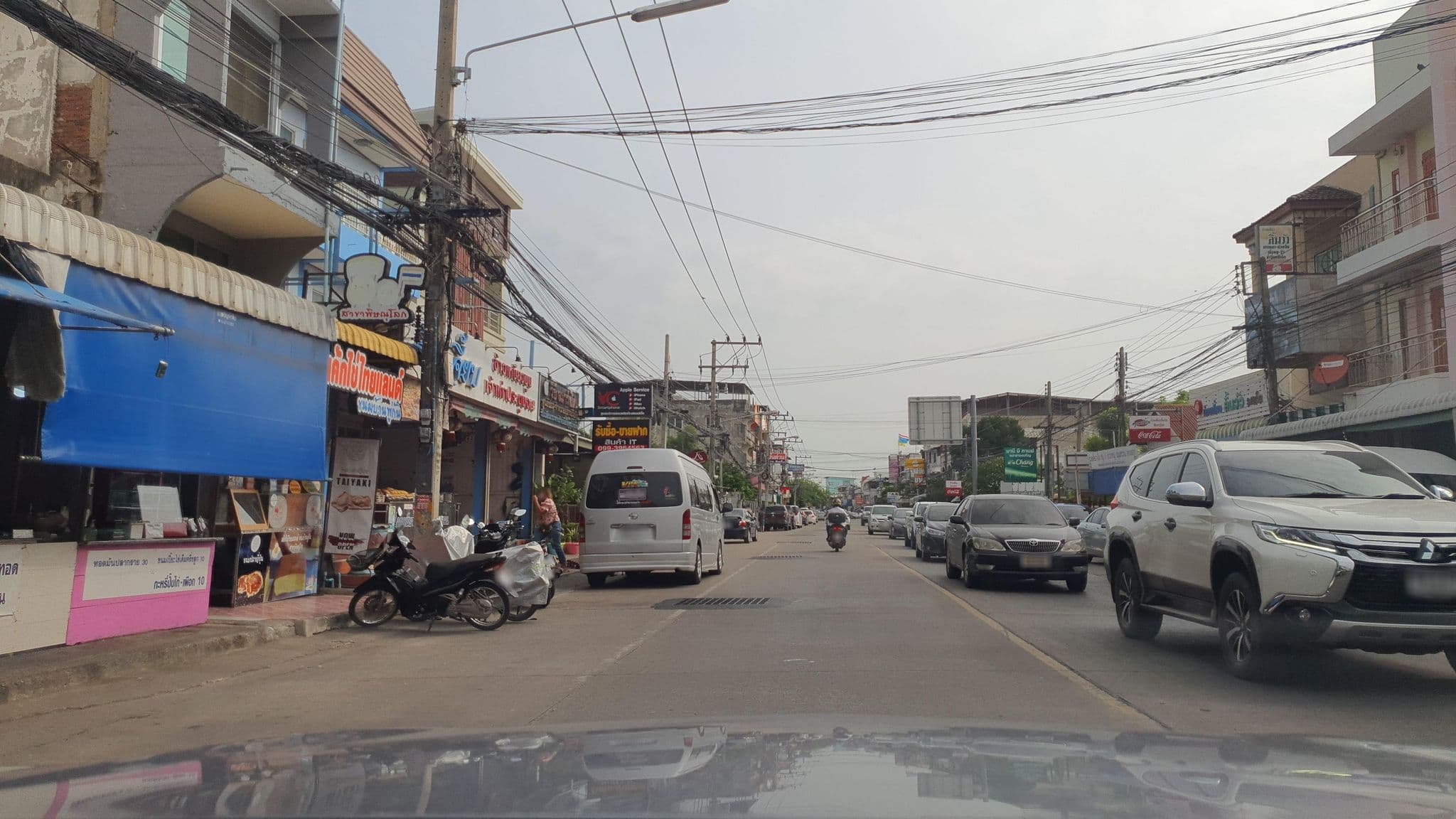 Street view near Naturalparkresort วังทอง, Phitsanulok — © jrcarlsen (CC BY-SA · Mapillary)