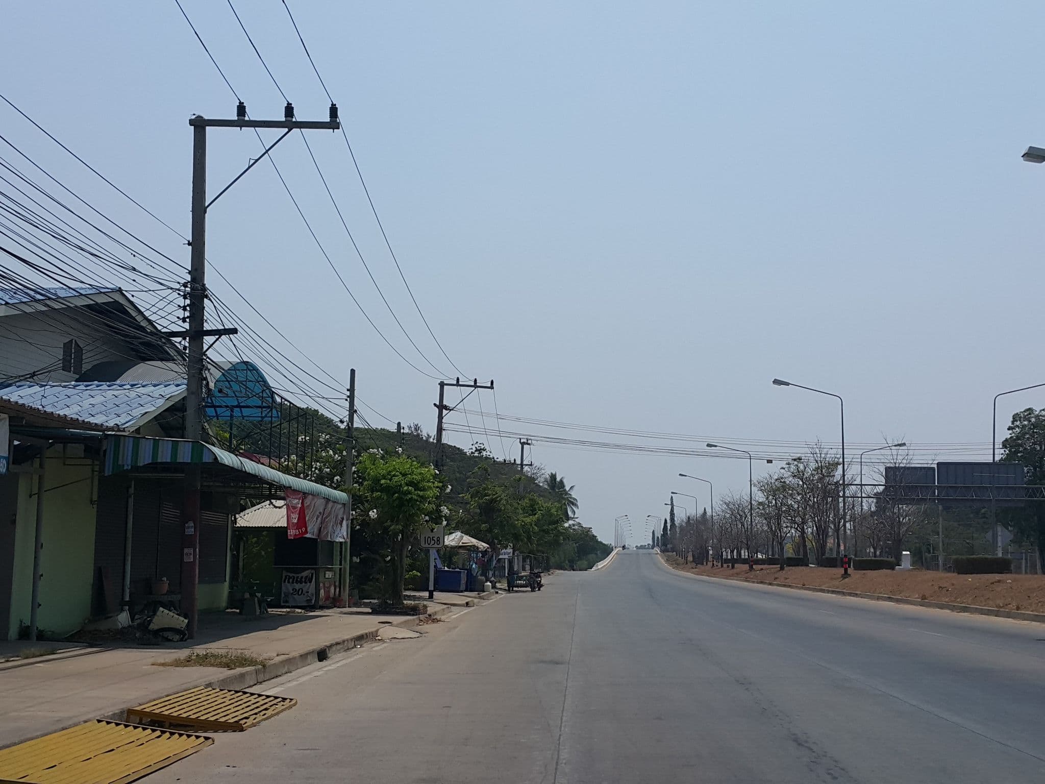 Street view near Yodia Heritage Boutique Hotel, Phitsanulok — © jrcarlsen (CC BY-SA · Mapillary)