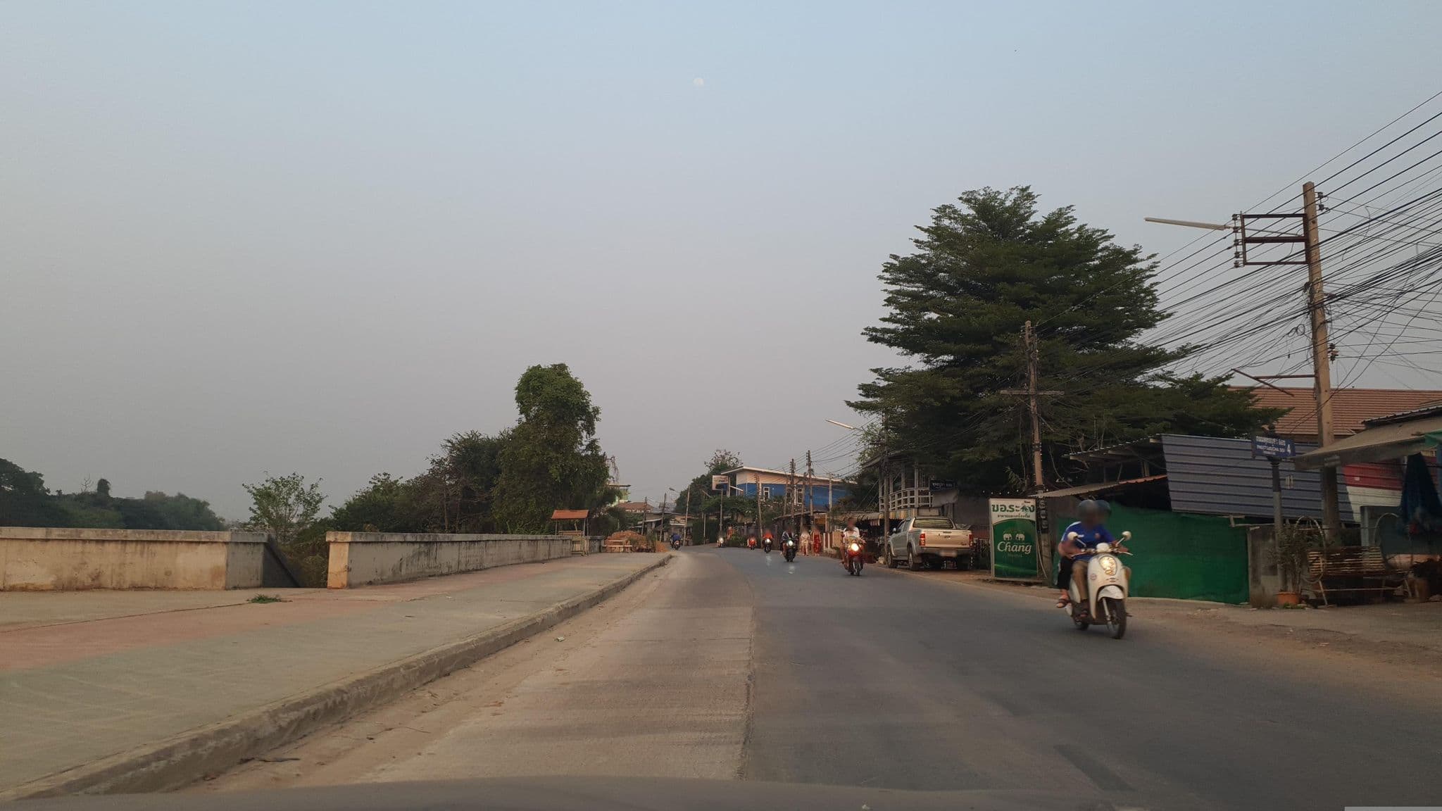 Street view near ธาวินทรา การ์เด้น โฮม, Phitsanulok — © jrcarlsen (CC BY-SA · Mapillary)
