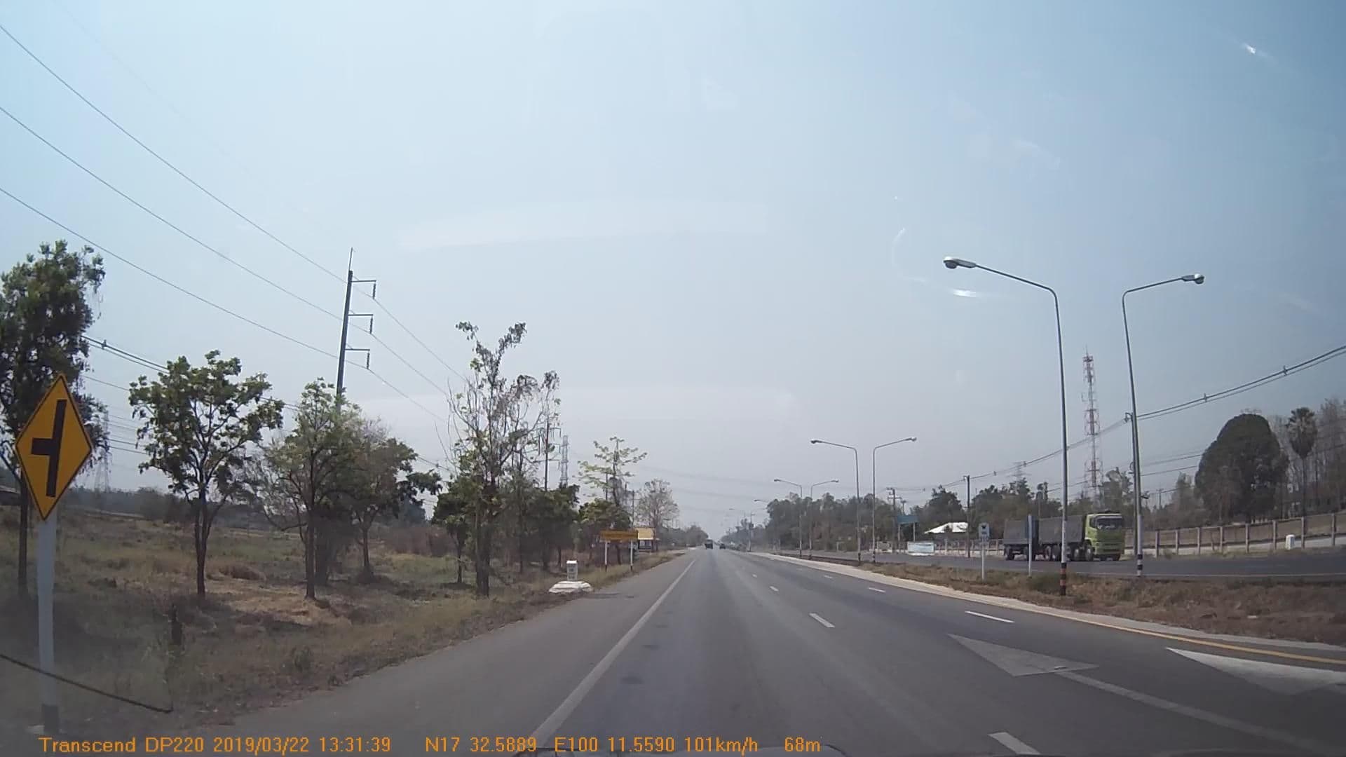 Street view near Araya Terrace Hotel, Uttaradit — © mapcreator (CC BY-SA · Mapillary)