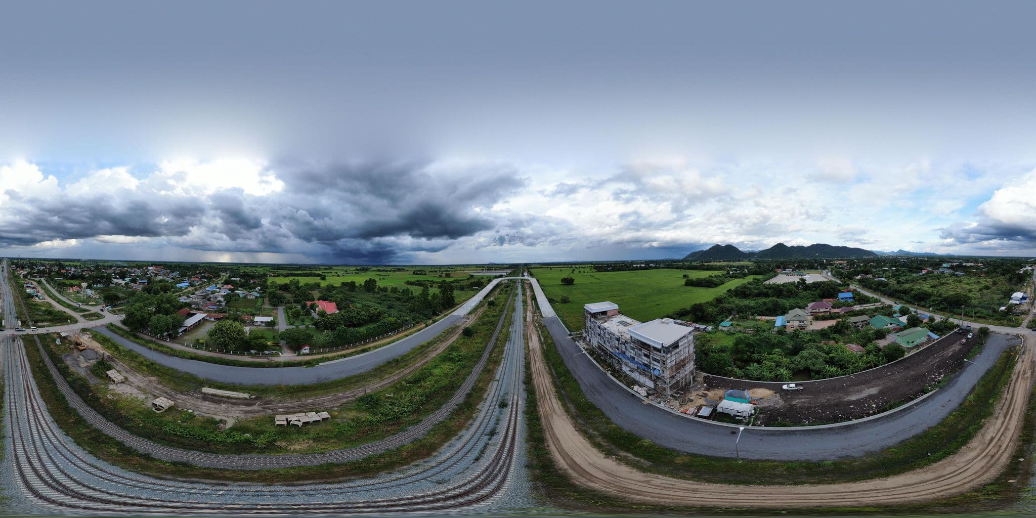 Street view near Ysw Hotel, Lop Buri — © imgstudio (CC BY-SA · Mapillary)