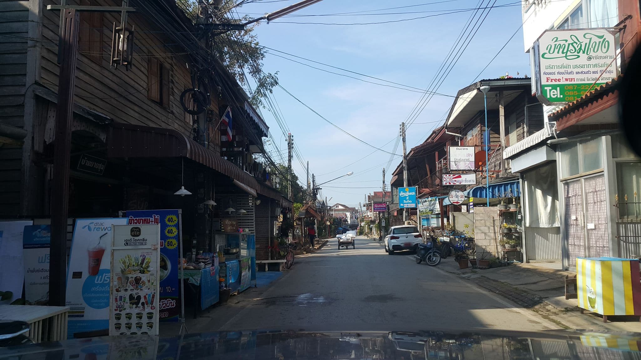 Street view near บ้านกนกกานต์, Loei — © jrcarlsen (CC BY-SA · Mapillary)