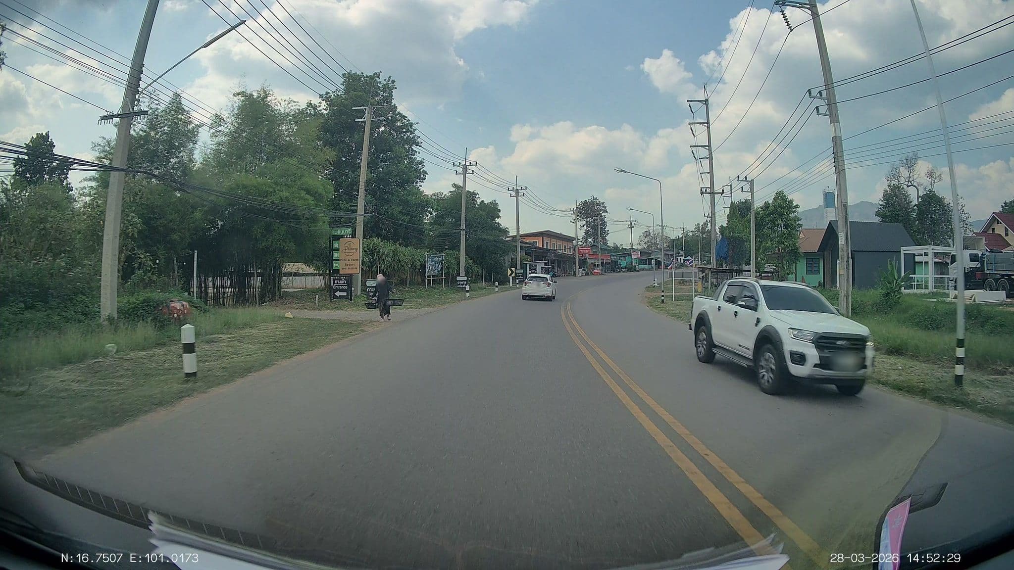 Street view near The Campville Resort, Lom Sak — © ThailandCambodia (CC BY-SA · Mapillary)