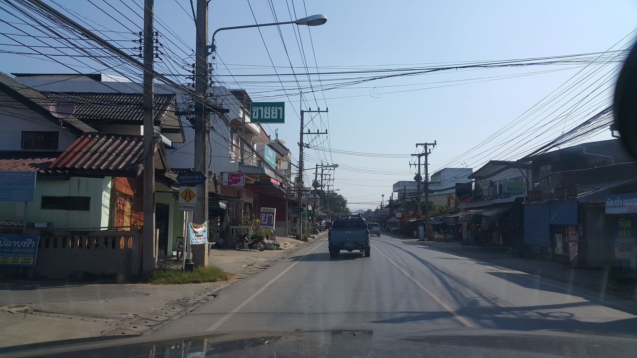Street view near เรือนพี่เรือนน้อง, Loei — © jrcarlsen (CC BY-SA · Mapillary)