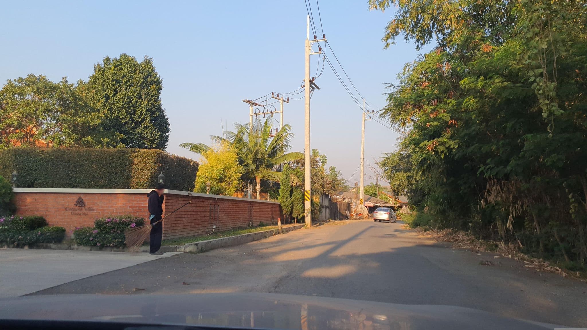Street view near Content Villa, Hang Dong — © jrcarlsen (CC BY-SA · Mapillary)