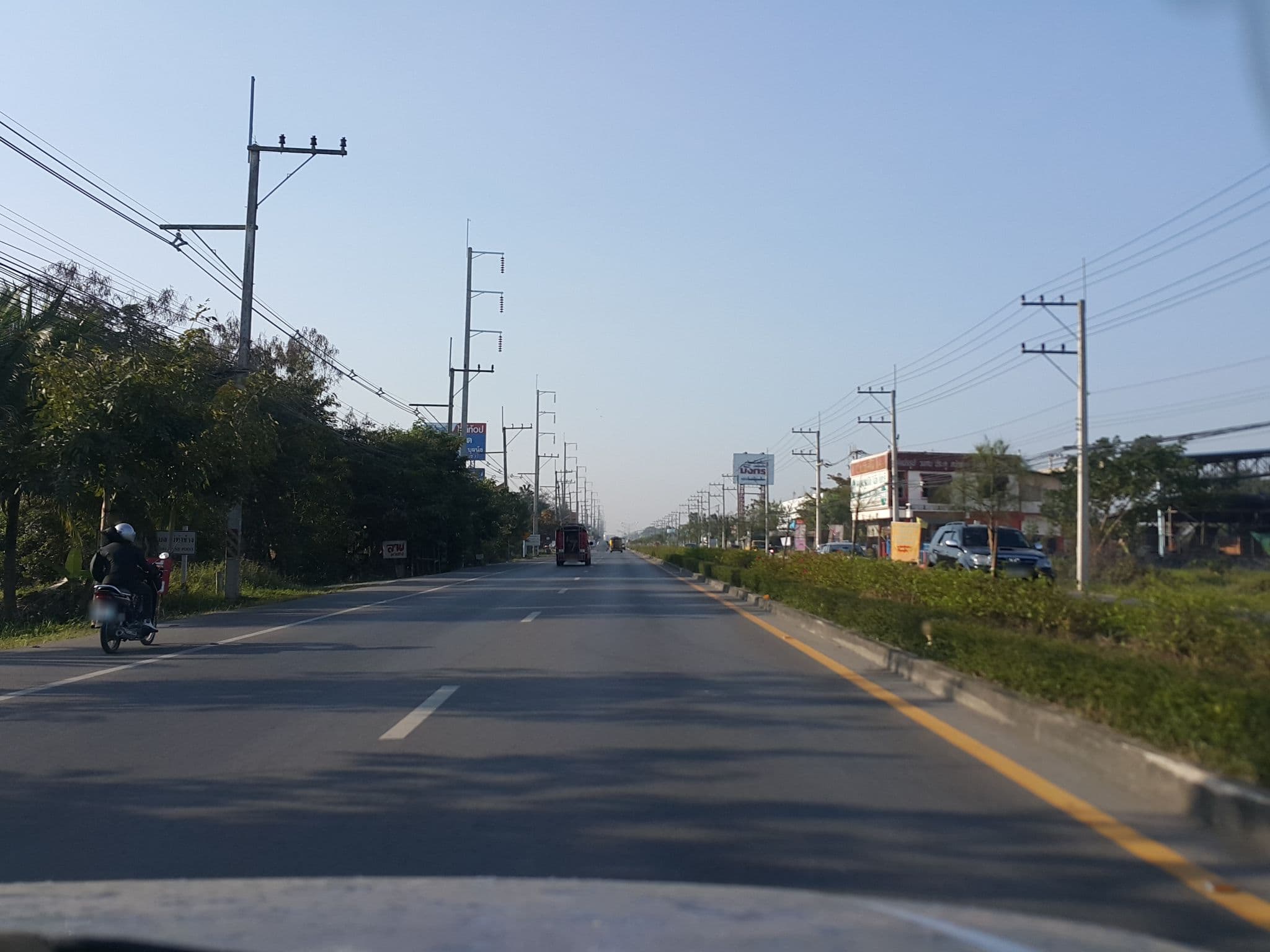 Street view near The River, Hang Dong — © jrcarlsen (CC BY-SA · Mapillary)