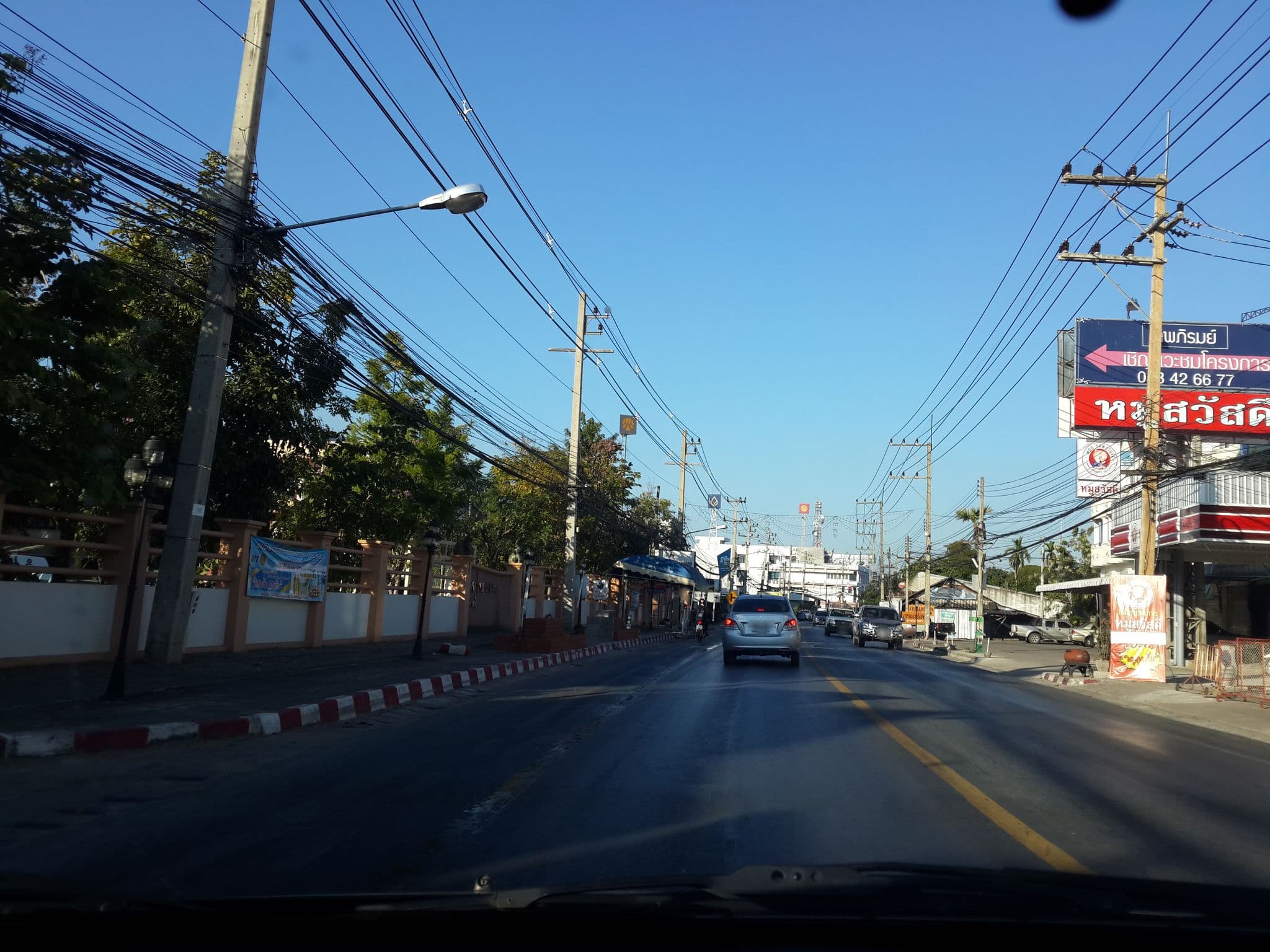 Street view near Baan Klangdoi Spa & Resort Chiang Mai, Hang Dong — © mishari (CC BY-SA · Mapillary)
