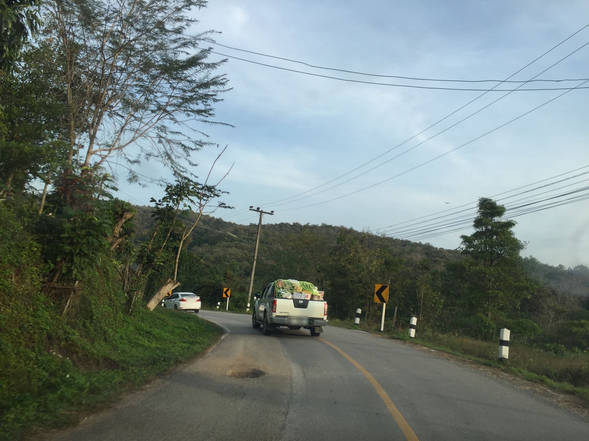 Street view near เฮือนตะวา, Chiang Mai — © kyoko (CC BY-SA · Mapillary)