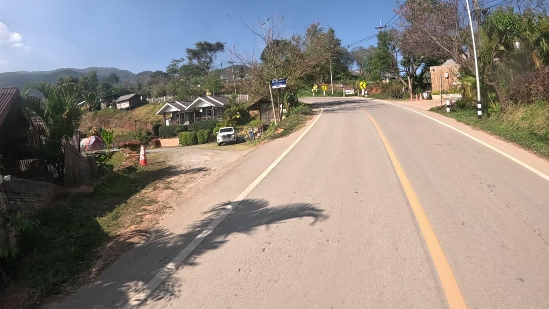 Street view near Fin In Doi, San Pa Tong — © julcnx (CC BY-SA · Mapillary)
