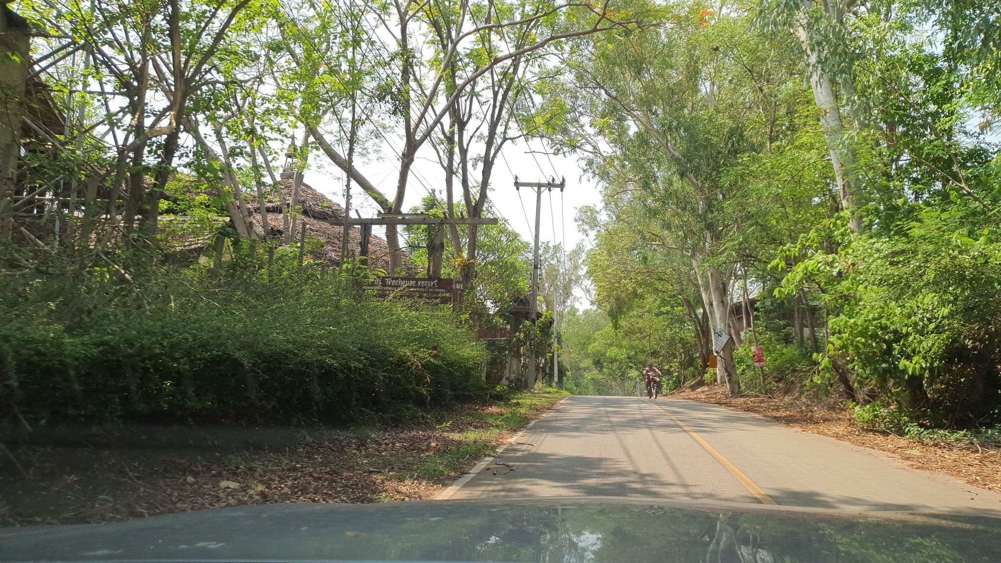 Street view near บ้านต้นไม้ปาย รีสอร์ท, Pai — © jrcarlsen (CC BY-SA · Mapillary)