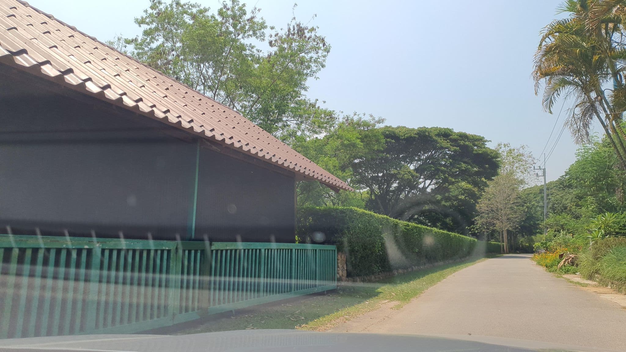 Street view near บ้านปลายดอย รีสอร์ท, Hang Dong — © jrcarlsen (CC BY-SA · Mapillary)