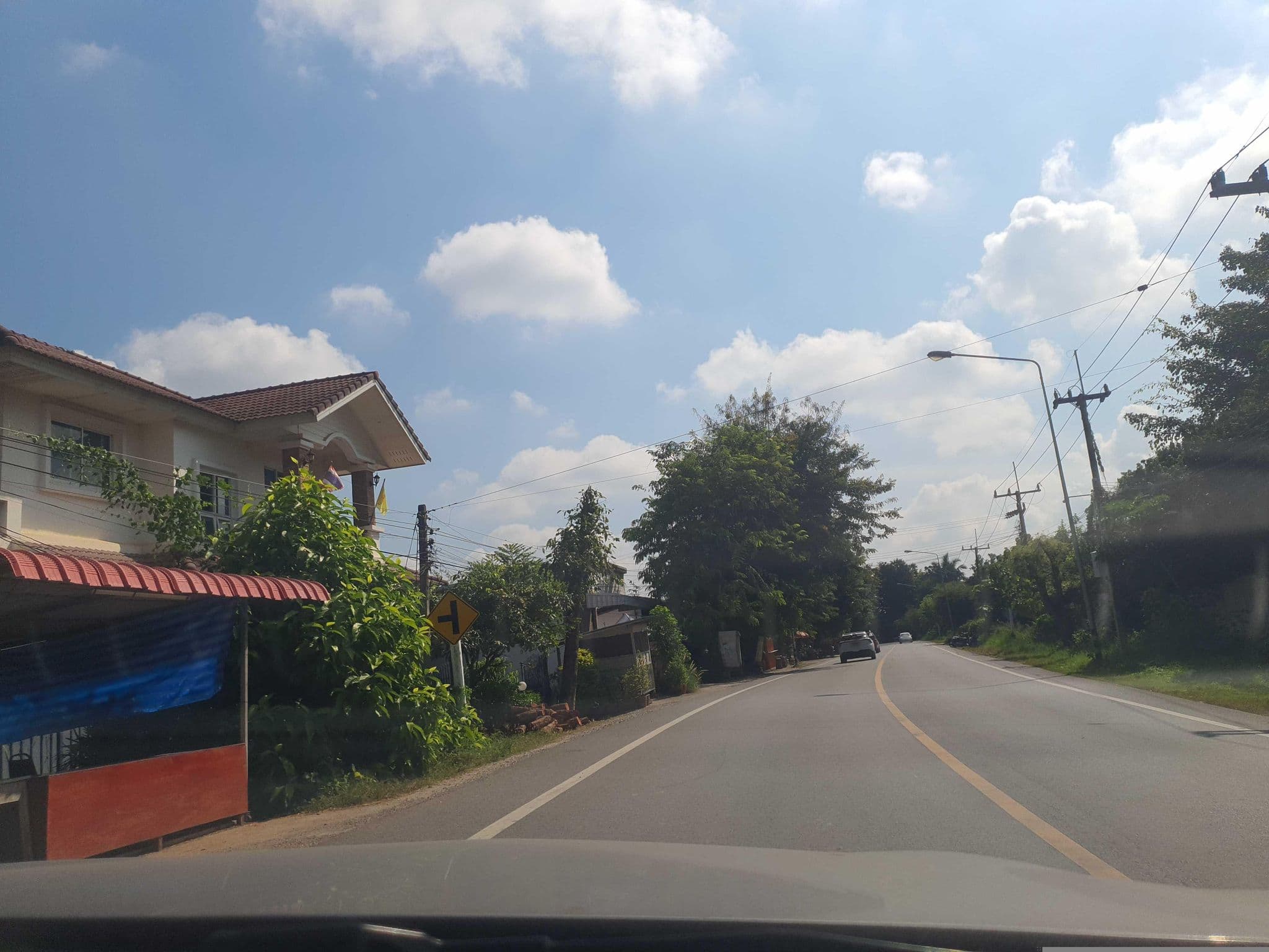 Street view near Kaida Resort & Resident, Hang Dong — © jrcarlsen (CC BY-SA · Mapillary)