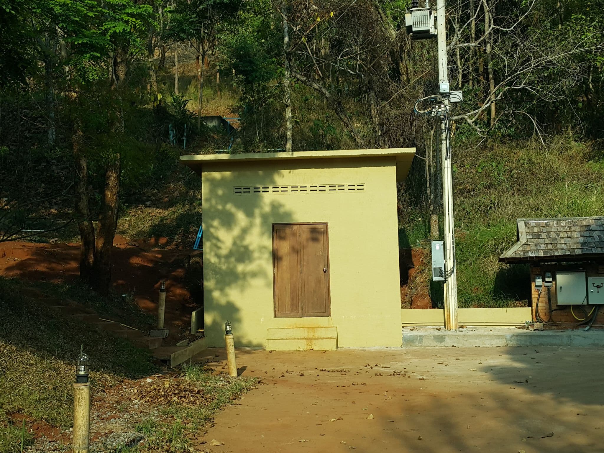 Street view near ป่งใคร้ลอดจ์, Chiang Mai — © jrcarlsen (CC BY-SA · Mapillary)