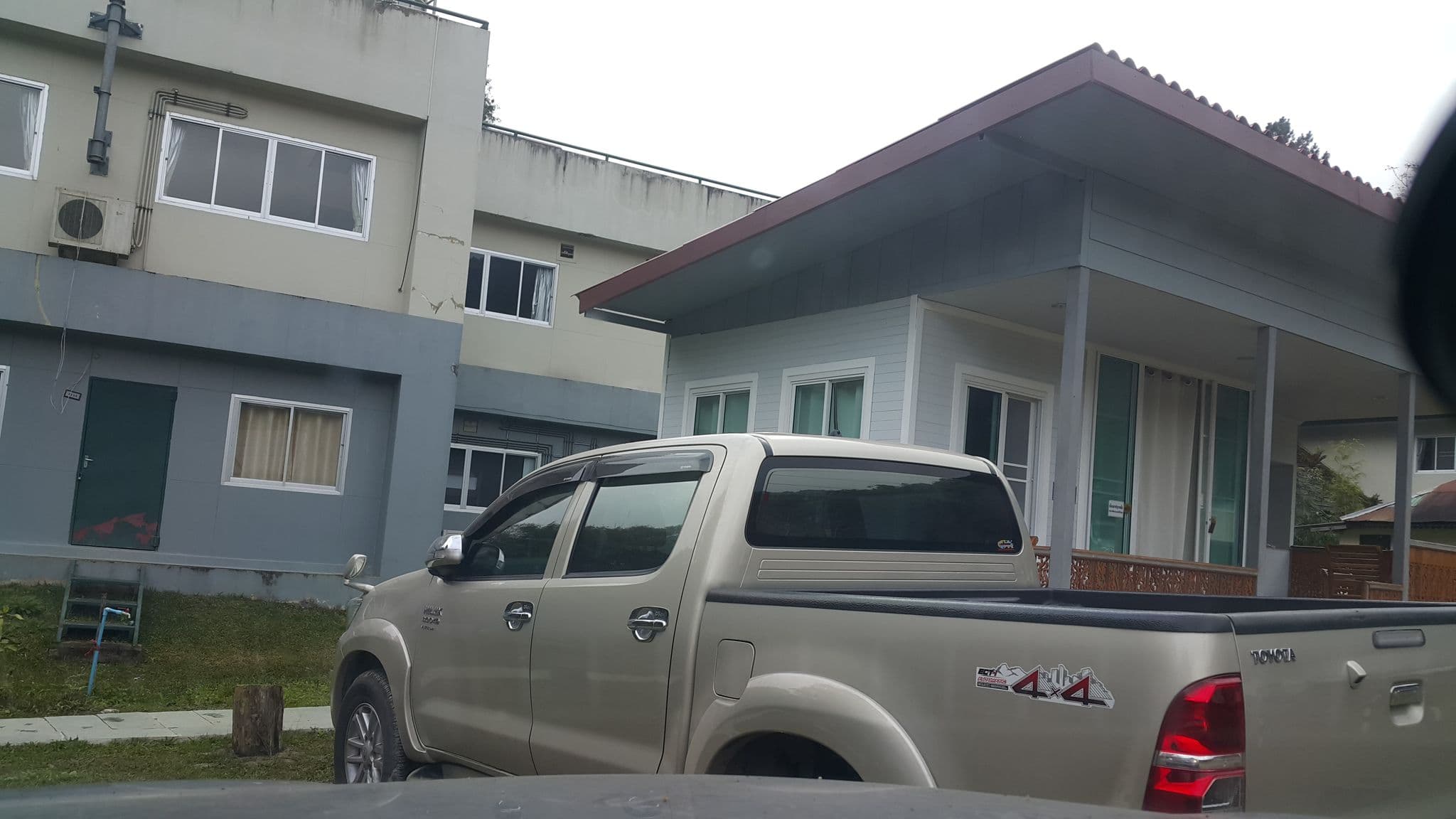 Street view near Inthanon Eco Hut, San Pa Tong — © jrcarlsen (CC BY-SA · Mapillary)
