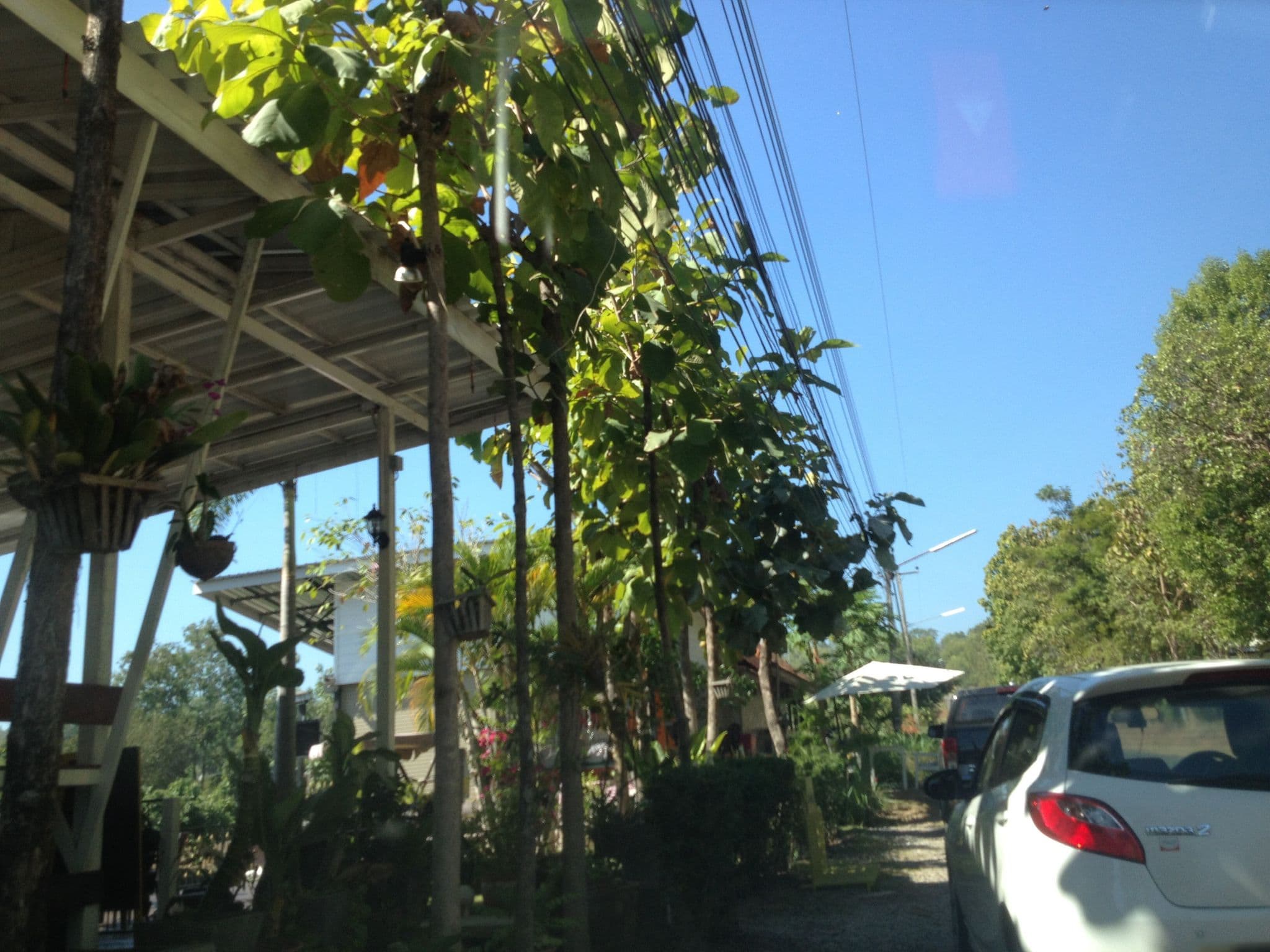 Street view near บ้านสวนฮิมดอย, Hang Dong — © jimwatana (CC BY-SA · Mapillary)