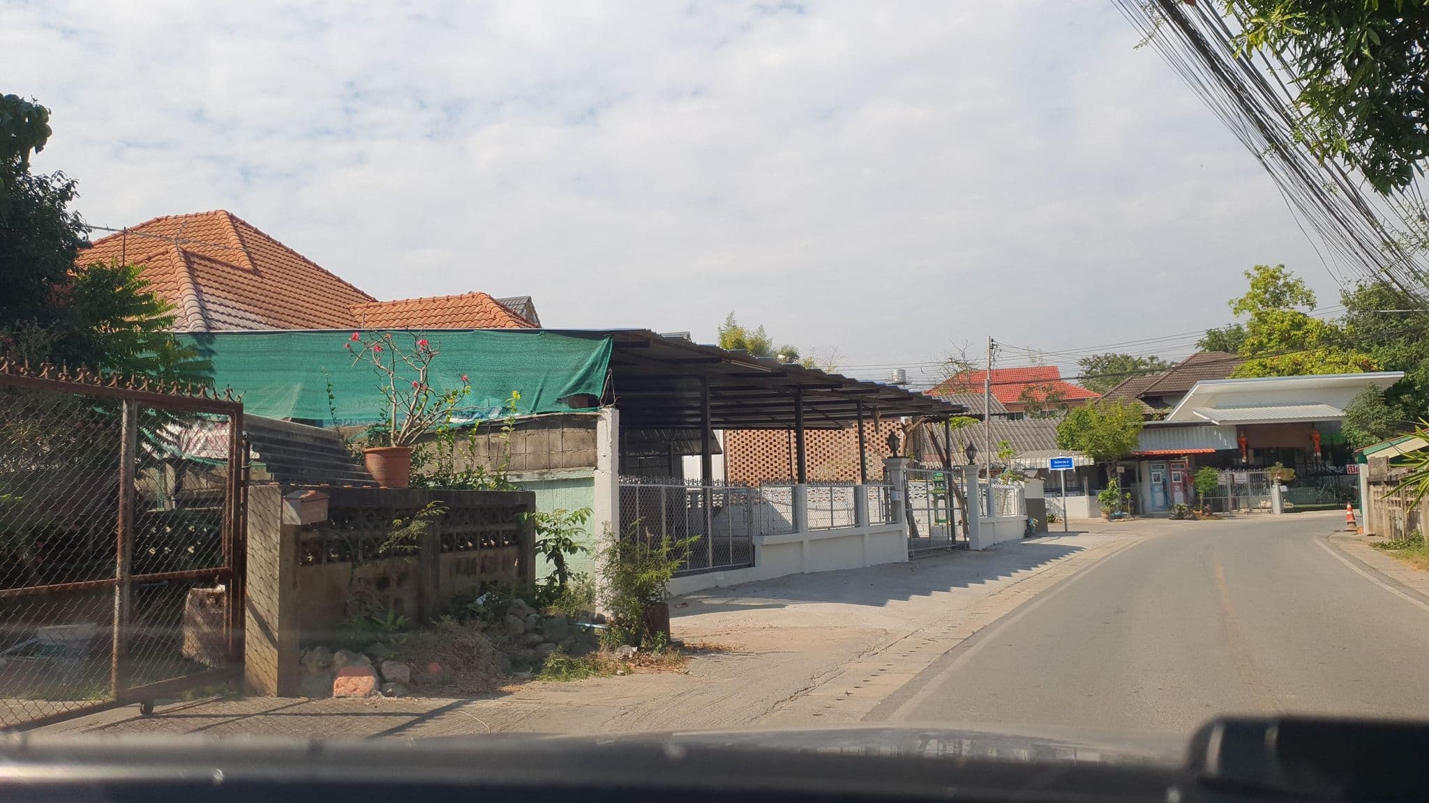Street view near Suriyan P.’S Home 6, Hang Dong — © jrcarlsen (CC BY-SA · Mapillary)