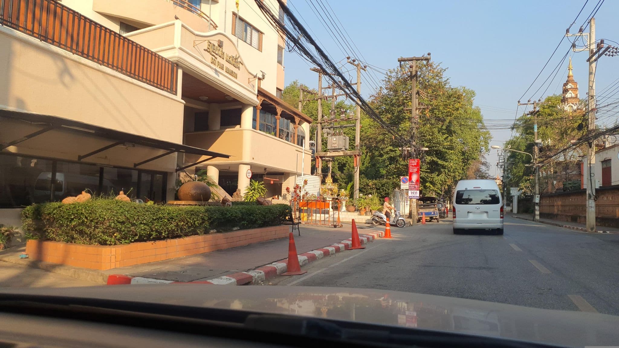 Street view near 9W Boutique Hotel, Chiang Mai — © jrcarlsen (CC BY-SA · Mapillary)