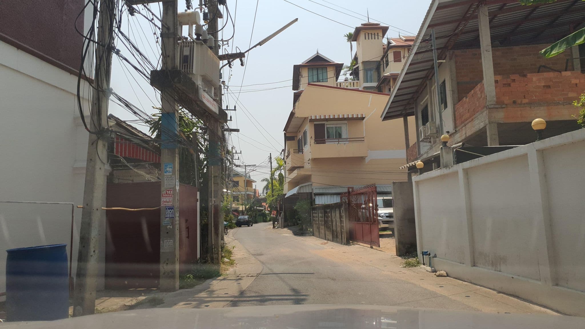 Street view near Winner Inn Hotel Chiang Mai, Chiang Mai — © jrcarlsen (CC BY-SA · Mapillary)