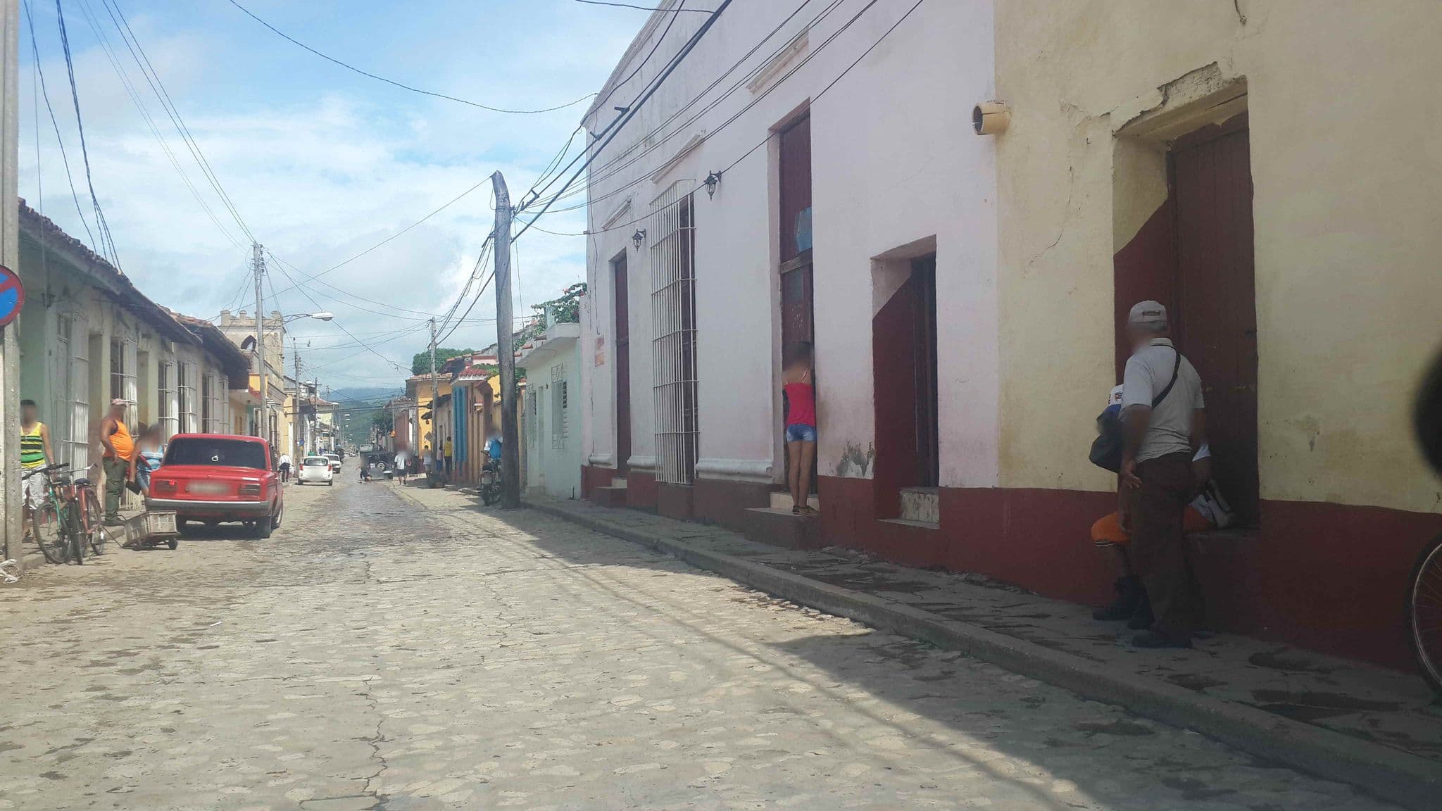 Street view near Casa Laira, Trinidad