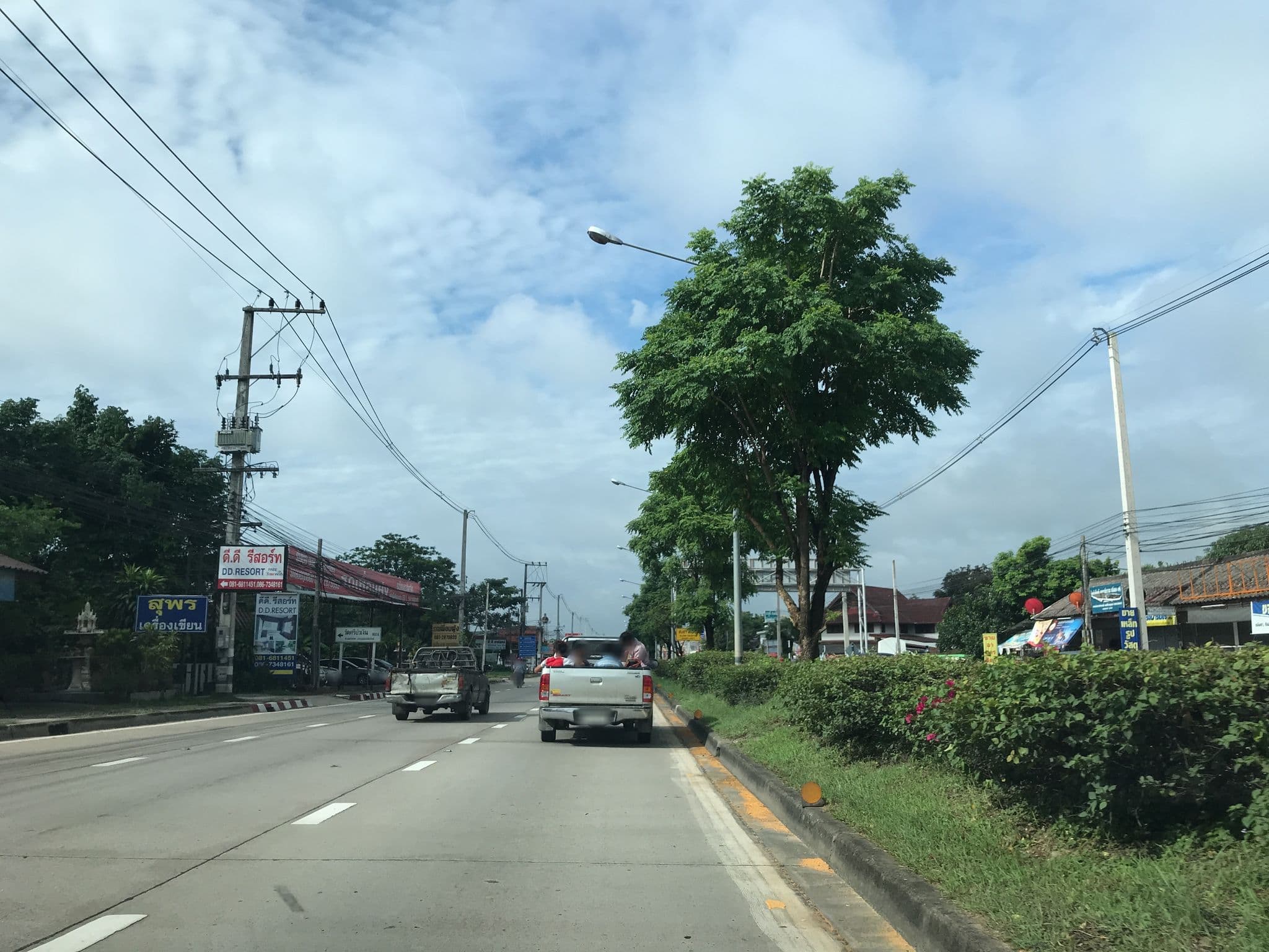 Street view near DD Resort, Chiang Mai — © prasert (CC BY-SA · Mapillary)