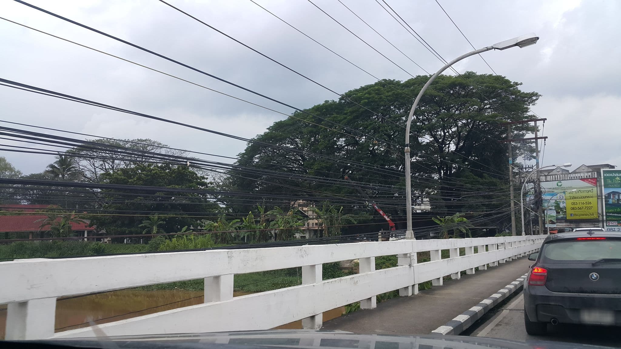 Street view near โรงแรมสวนบัวรีสอร์ท แอนด์ สปา เชียงใหม่, Chiang Mai — © jrcarlsen (CC BY-SA · Mapillary)