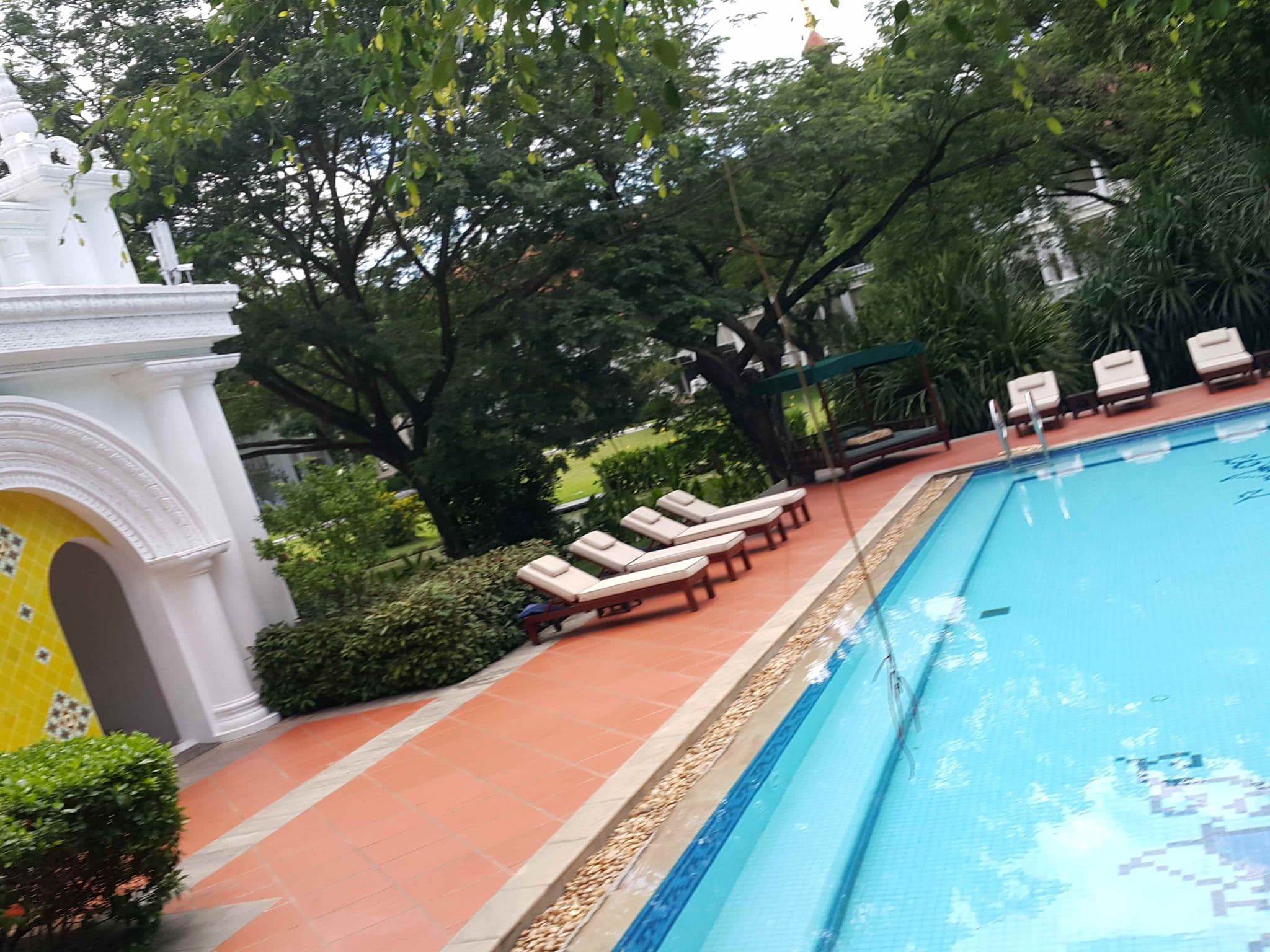 Street view near The Colonial Suite @Dhara Dhevi Chiang Mai, Chiang Mai — © jrcarlsen (CC BY-SA · Mapillary)